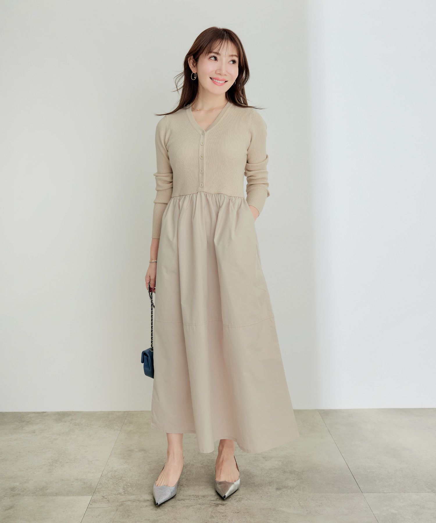 手洗い可レディースワンピースロング大人長袖ニットフレアきれいめオフィス黒秋冬春かわいいジョイントスペース