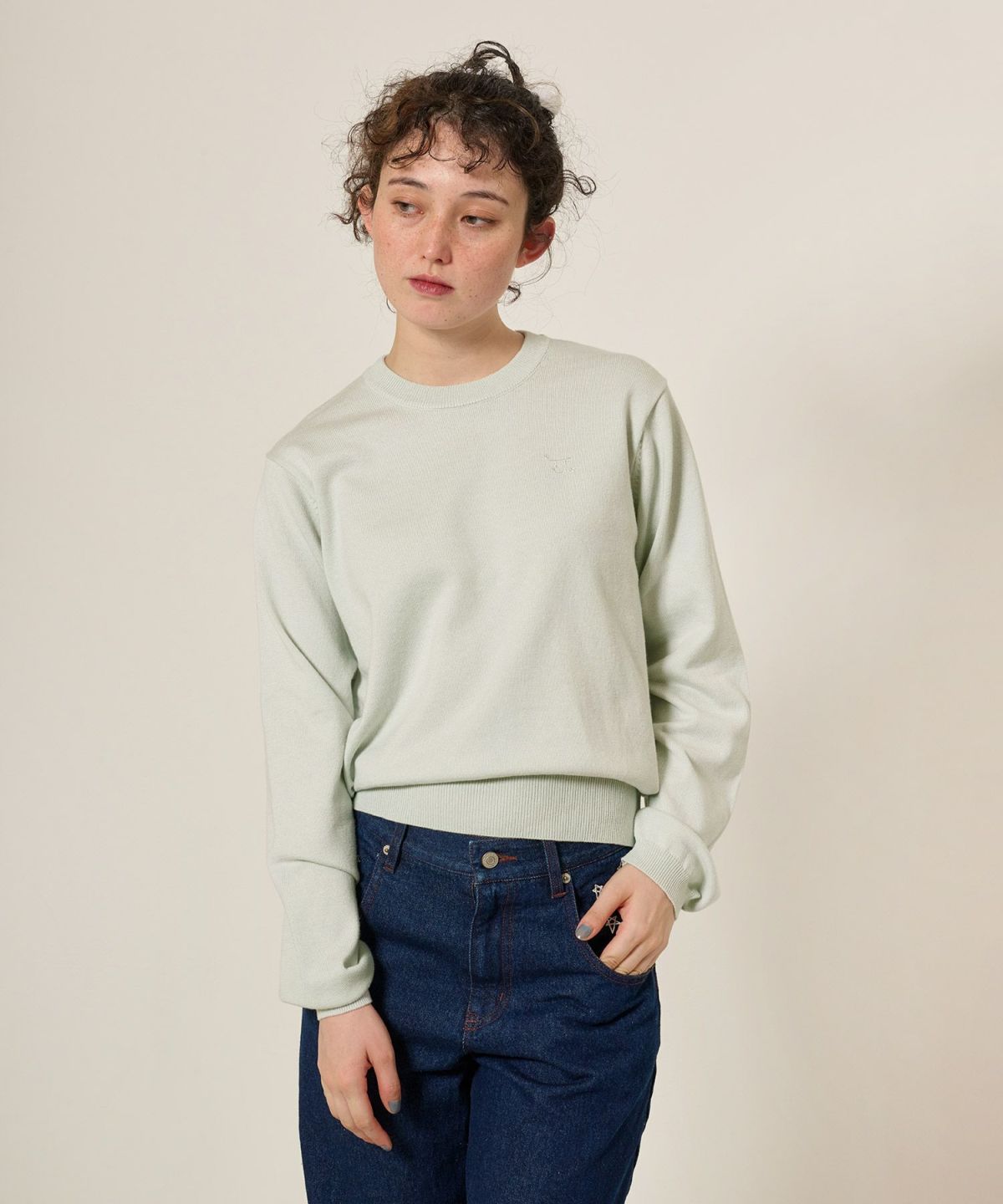 ニット/トップス/エンブレム付き