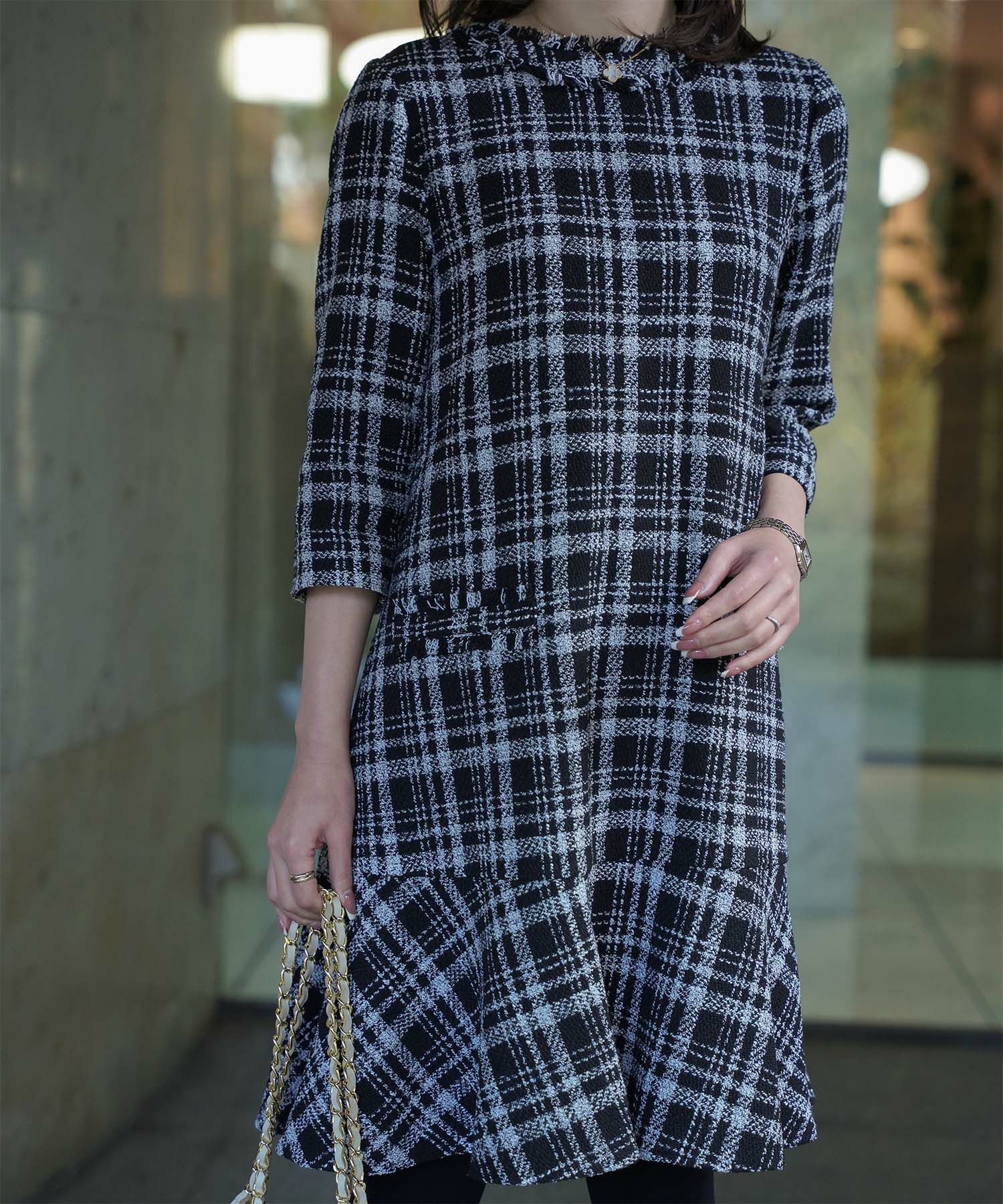 ツイード フリルヘム スパンコール チェック 上品 ミニ丈 グレーミックス/ベージュ/ブラック/M