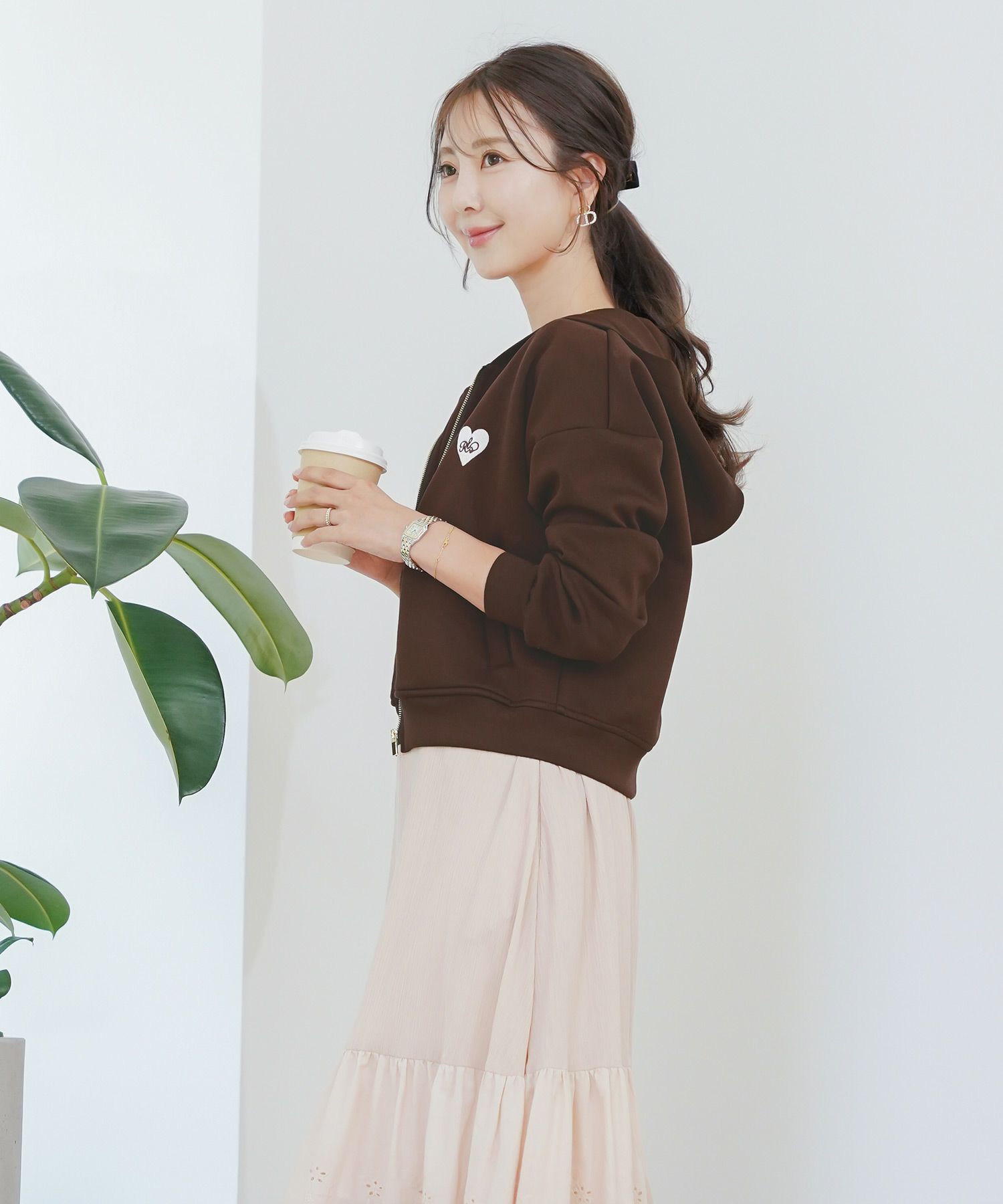 レディース/トップス/パーカー/カットソー/ダンボールニット/伸縮性/長袖/春/秋/冬/ワンマイル/旅行/運動会/お出かけ/オフィスカジュアル/エレガント/カジュアル/フェミニン/刺繍/ハート/ロゴ/アイボリー/ピンク/ネイビー/新色/ブラ