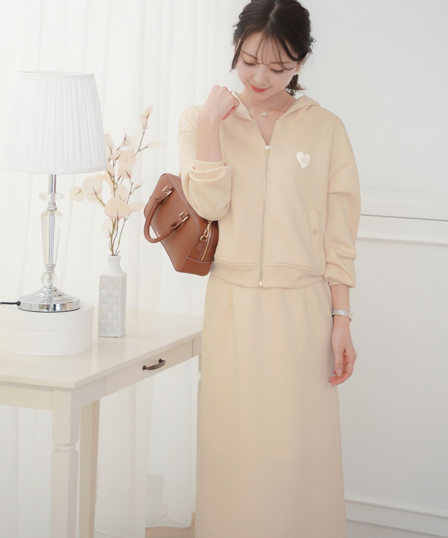 レディース/ボトムス/スカート/タイトスカート/カットソー/ダンボールニット/伸縮性/春/秋/冬/ワンマイル/旅行/運動会/お出かけ/オフィスカジュアル/エレガント/カジュアル/フェミニン/刺繍/ウエストゴム/アイボリー/ピンク/ネイビー/新色/ブラウン