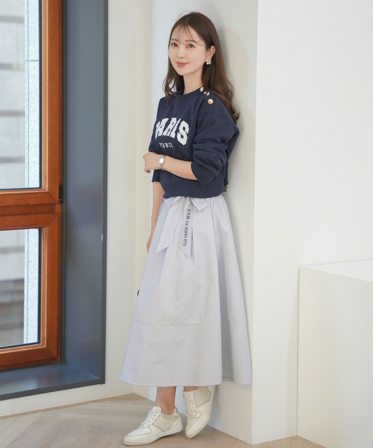 レディース/ボトムス/スカート/フレアスカート/ストライプ柄/刺繍/ロゴ/タック/ポケット/清涼感/春/夏/リボン/ピンク/サックス