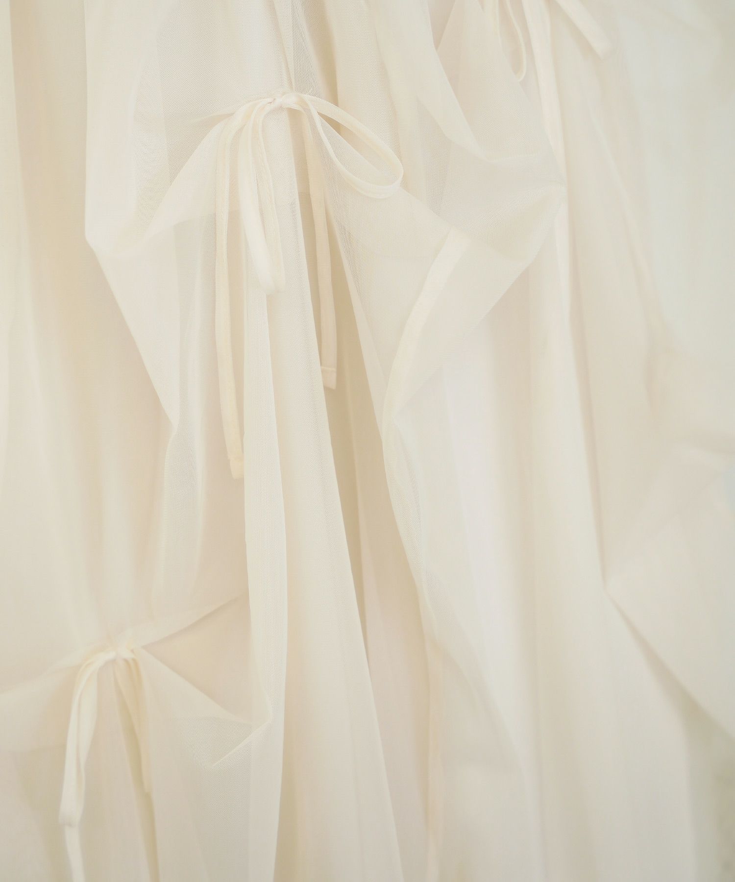 レディース/セレクト/ボトムス/スカート/チュール/リボン/アシメ/ランダム/シアー/透け感/ウエストゴム/春/夏/秋/冬/フェミニン/上品/エレガント/かわいい/アイボリ－/グレー