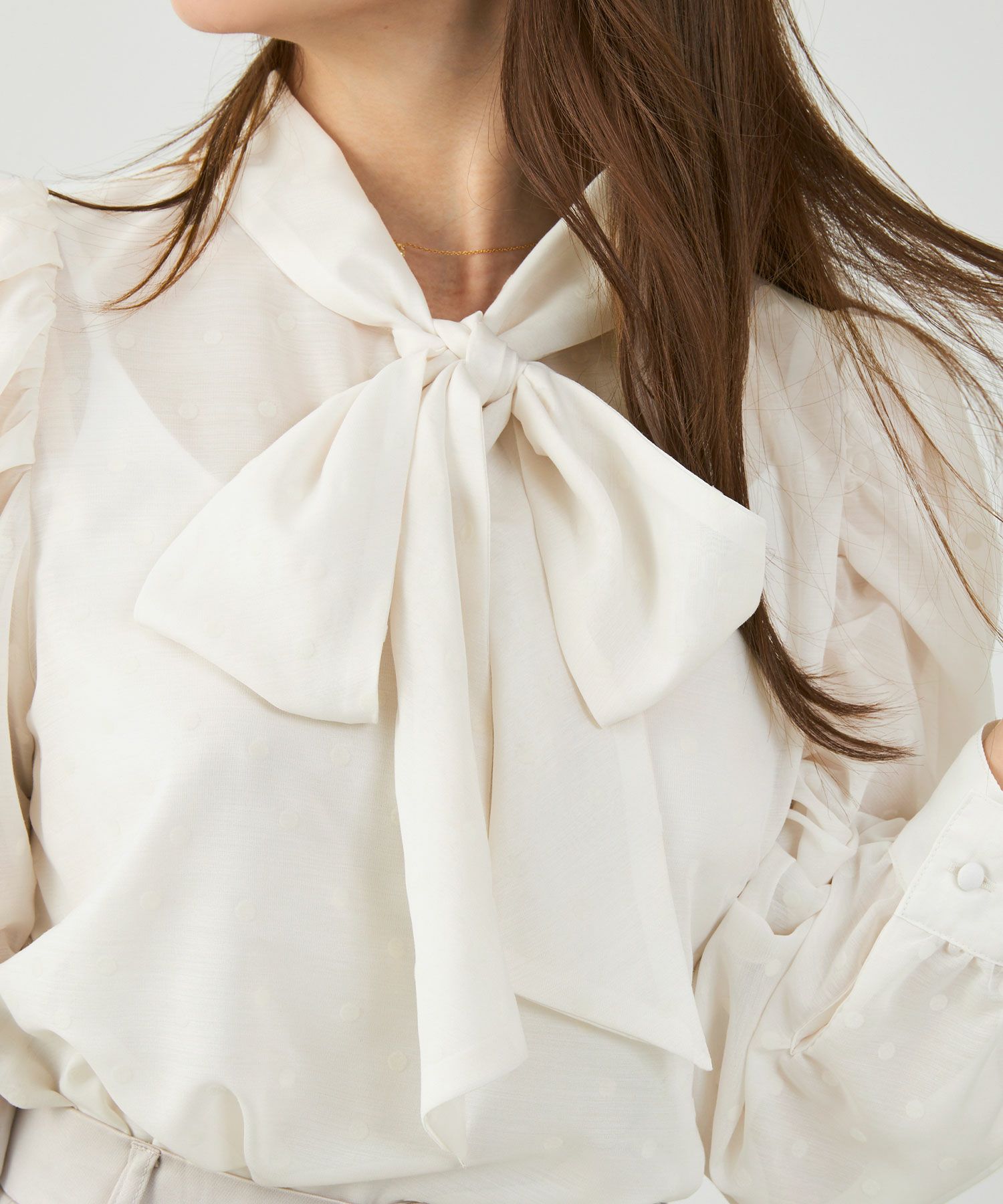 手洗い可オケージョンオフィス学校行事おしゃれフェミニン透け感上品きれいめ長袖白黒ジョイントスペース