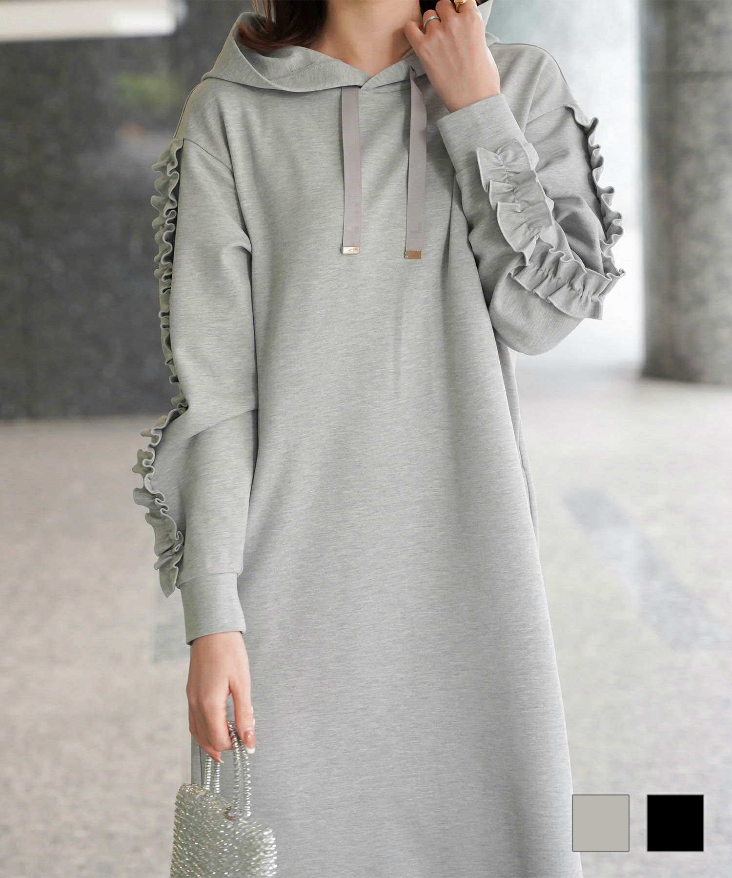 プチフリル フーディー ワンピース HUIT  グレー ブラック