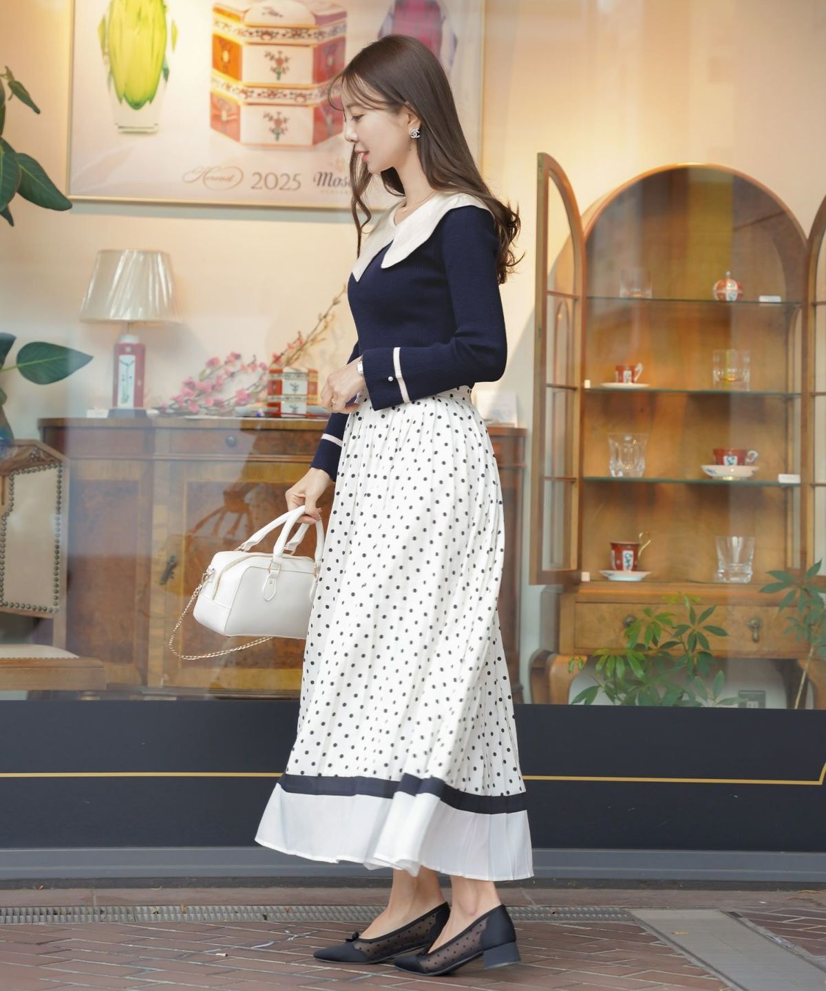 レディース/トップス/ニット/アシメカラー/襟/バイカラー/配色/パール/長袖/ハイゲージ/ピンク/モカ/チャコール/ネイビー/春/秋/冬/伸縮/上品/フェミニン/エレガント/かわいい/大人