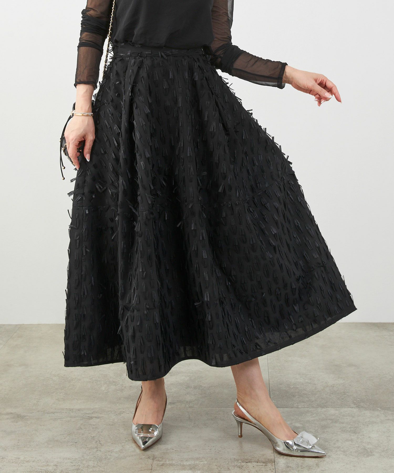 手洗い可上品きれいめエレガントフリンジモノトーン白黒ふんわりジョイントスペース