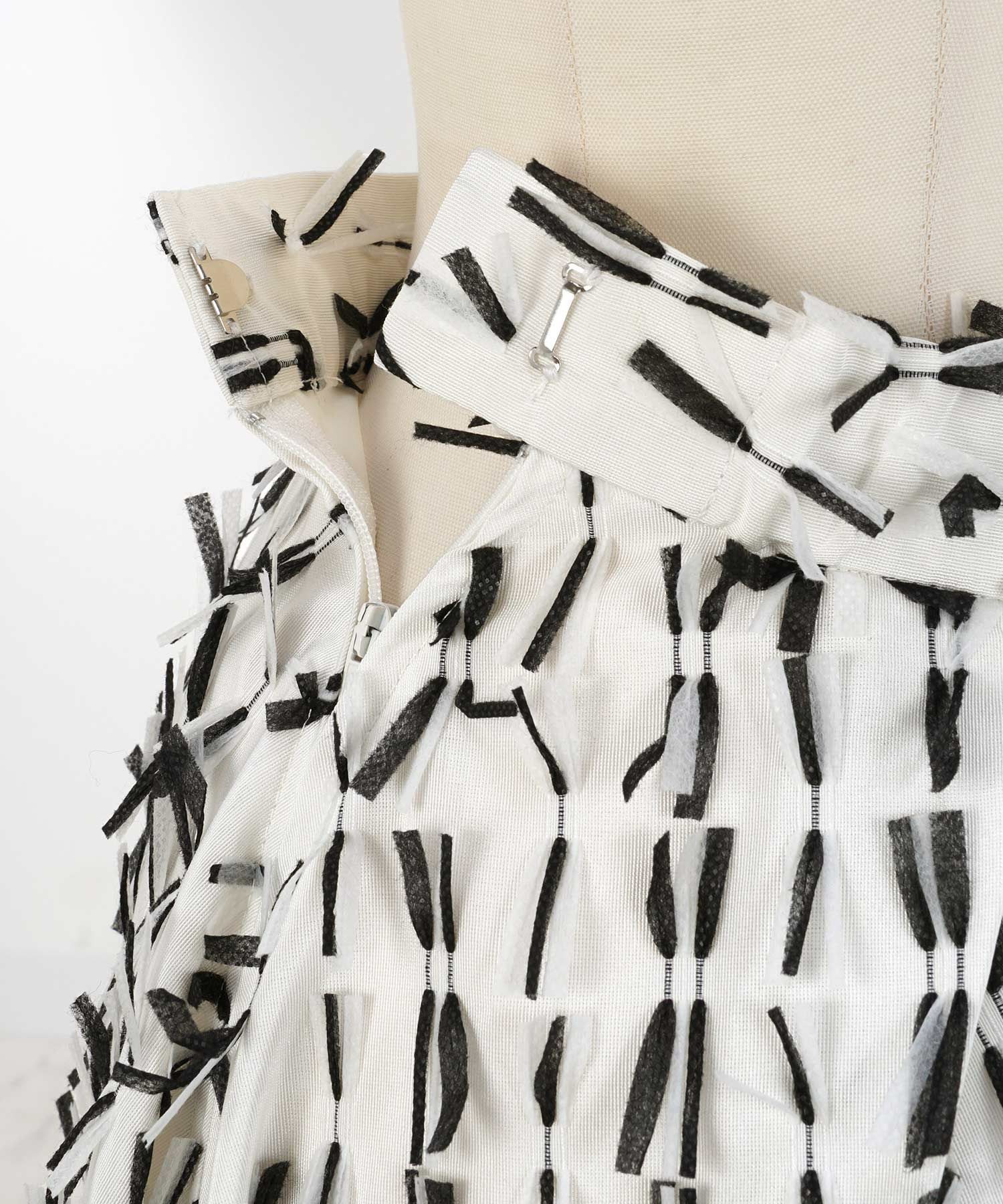 手洗い可上品きれいめエレガントフリンジモノトーン白黒ふんわりジョイントスペース