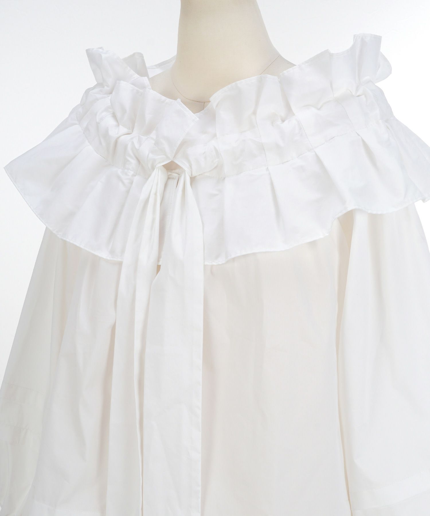 手洗い可体型カバーオフィスおしゃれフェミニン上品大人可愛いきれいめ春白黒ジョイントスペース