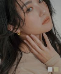 ピアス　No.4818 スモーキークォーツの軟骨ピアス│小さめの可愛らしいフラワー