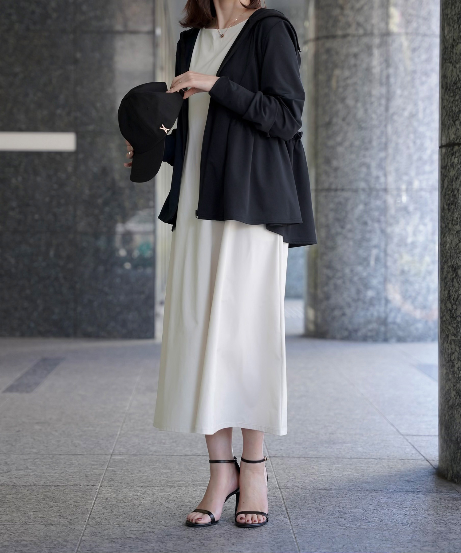 レディース 春 夏 吸水速乾 薄手 オフィス レジャー パーカー ホワイト/ブラック/M/ハイネック/ペプラム/指穴/長袖