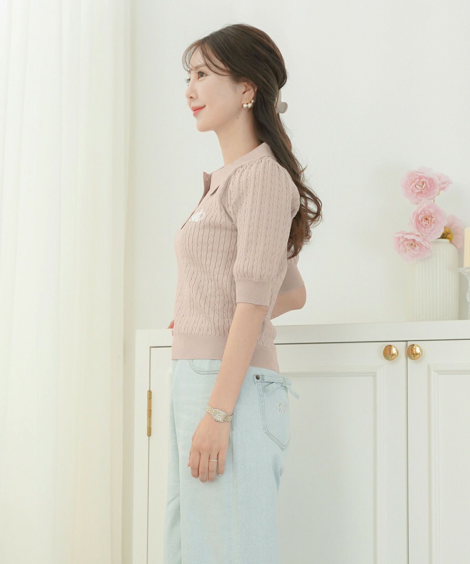 レディース/ニット/トップス/ポロニット/ポロシャツ/襟/配色/バイカラー/刺繍/半袖/パフスリーブ/アイボリー/ピンクベージュ/ブルーグレー/ブラック/春/夏/上品/エレガント/フェミニン/可愛い/大人