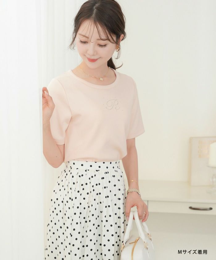 レディース/Tシャツ/トップス/夏/春/半袖/クロップド丈/ショート丈/コンパクト丈/ミディアム/普通/S/M/サイズ展開/丈違い/短め/クルーネック/キラキラ/ホットフィックス/ロゴ/トレンド/カジュアル/オフィスカジュアル/エレガント/フェミニン/上品/シンプル