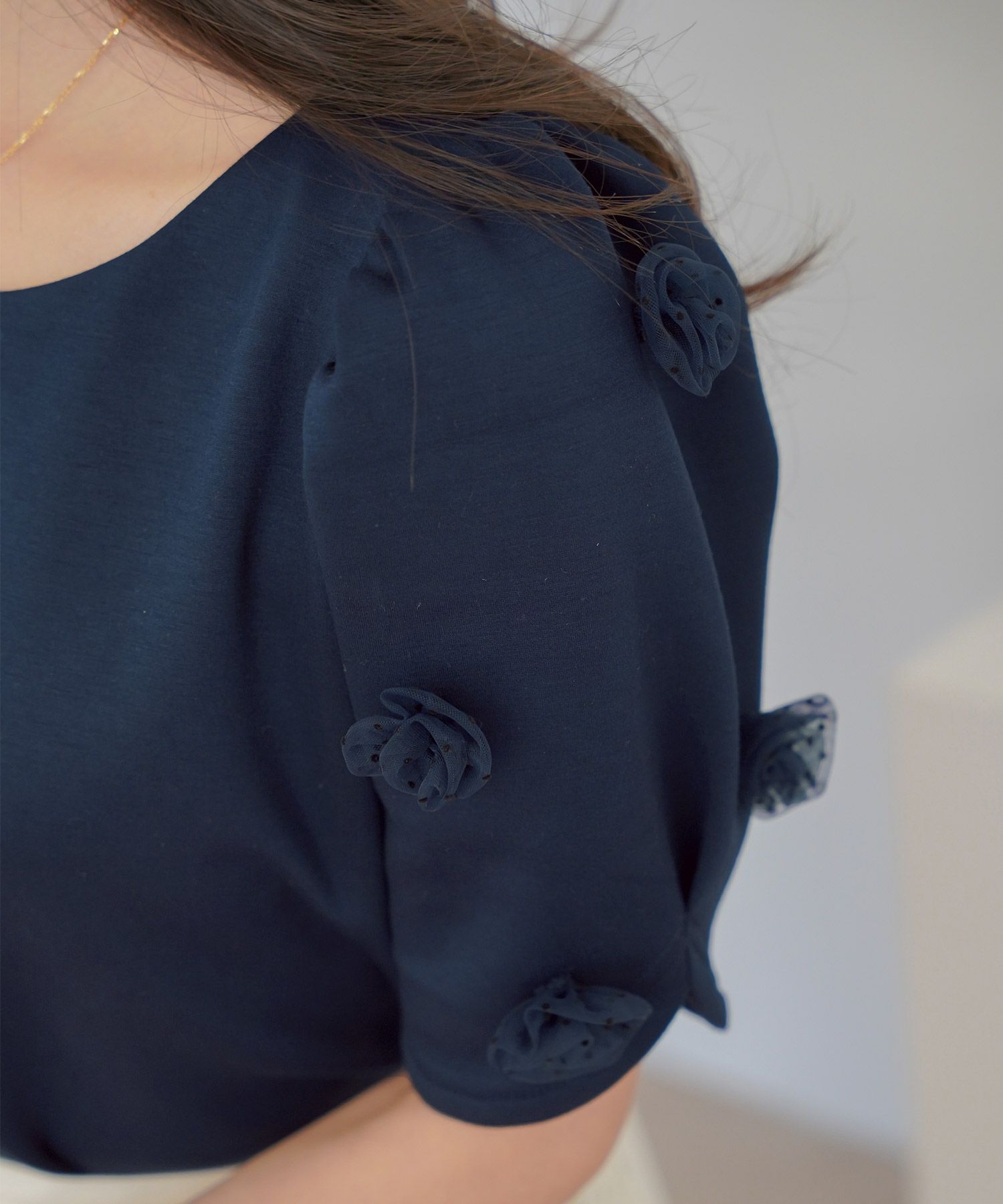 レディース/Tシャツ/トップス/夏/春/半袖/サイズ展開/ギャザー/タック/クルーネック/パフ袖/パフスリーブ/トレンド/カジュアル/オフィスカジュアル/エレガント/フェミニン/上品/シンプル/ピンク/ホワイト/ネイビー