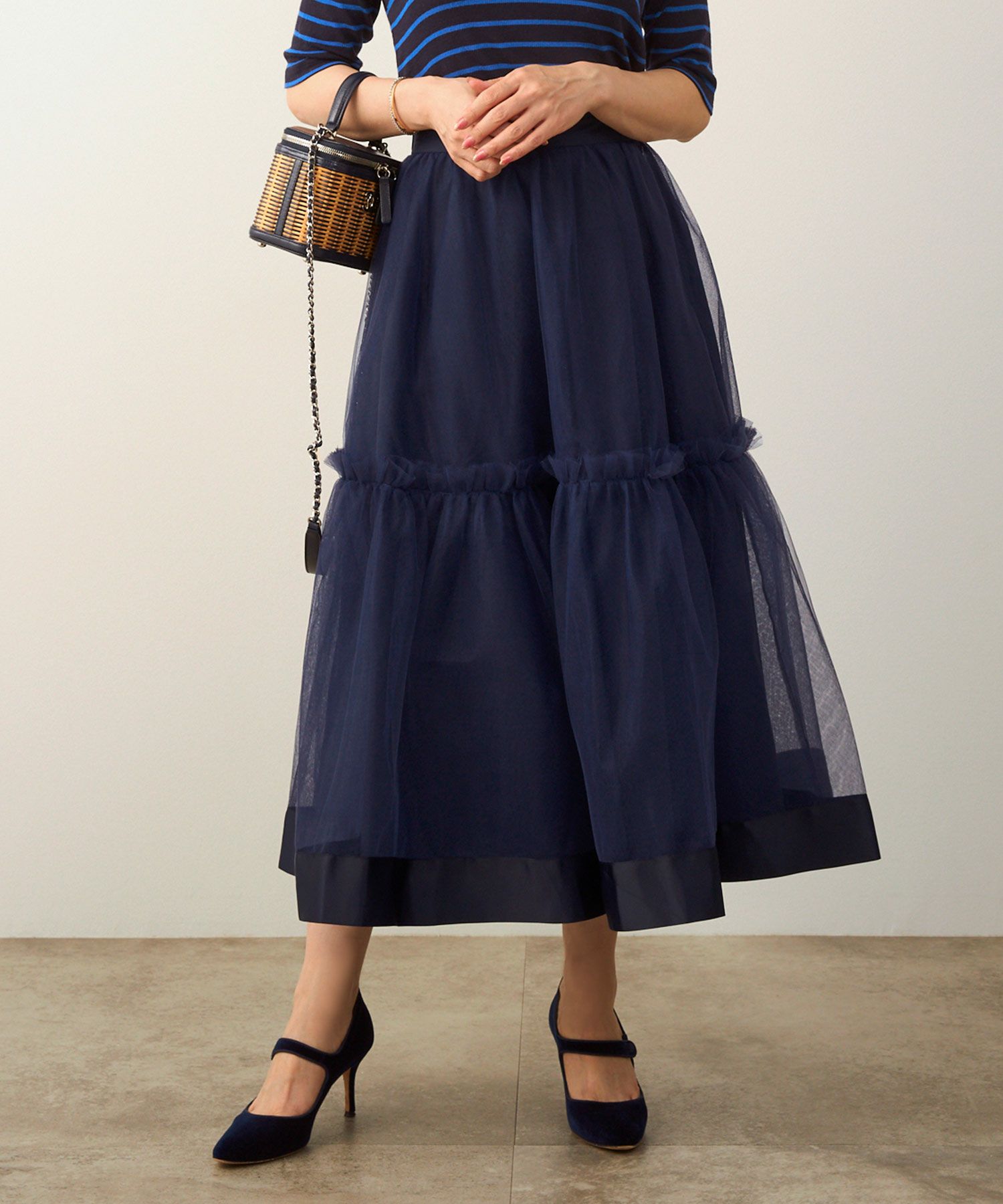 手洗い可上品きれいめエレガントふんわり大人可愛いフリルオールシーズンカジュアルフェニミンジョイントスペース