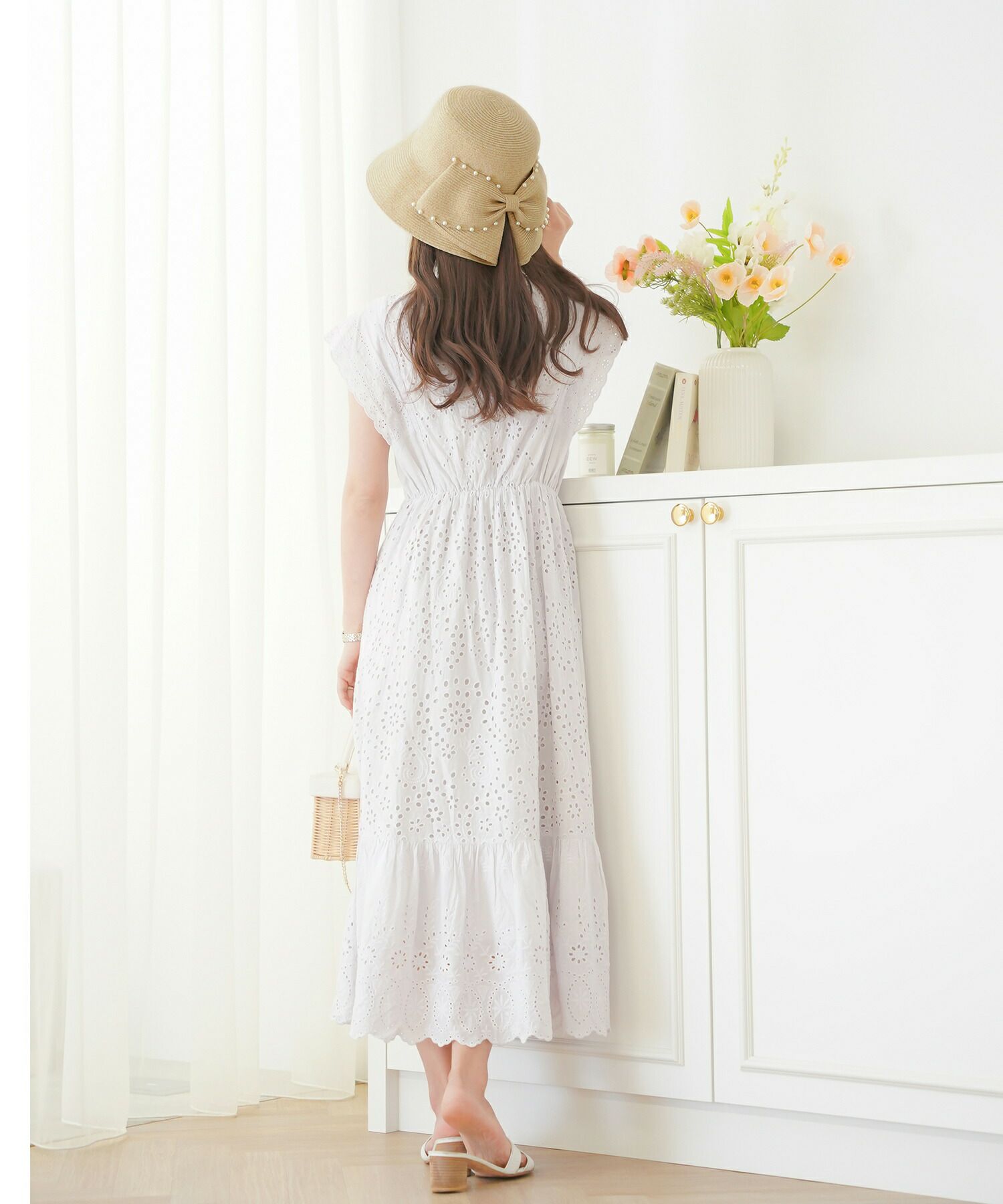 レディース/2025数量限定/帽子/ハット/ストローハット/麦わら/夏/日差し/日除け/軽い/爽やか/手洗い/リボン/パール/ローポニーテール/コンパクト/折り畳みOK/ベージュ/モカ/かわいい/上品/エレガント/フェミニン