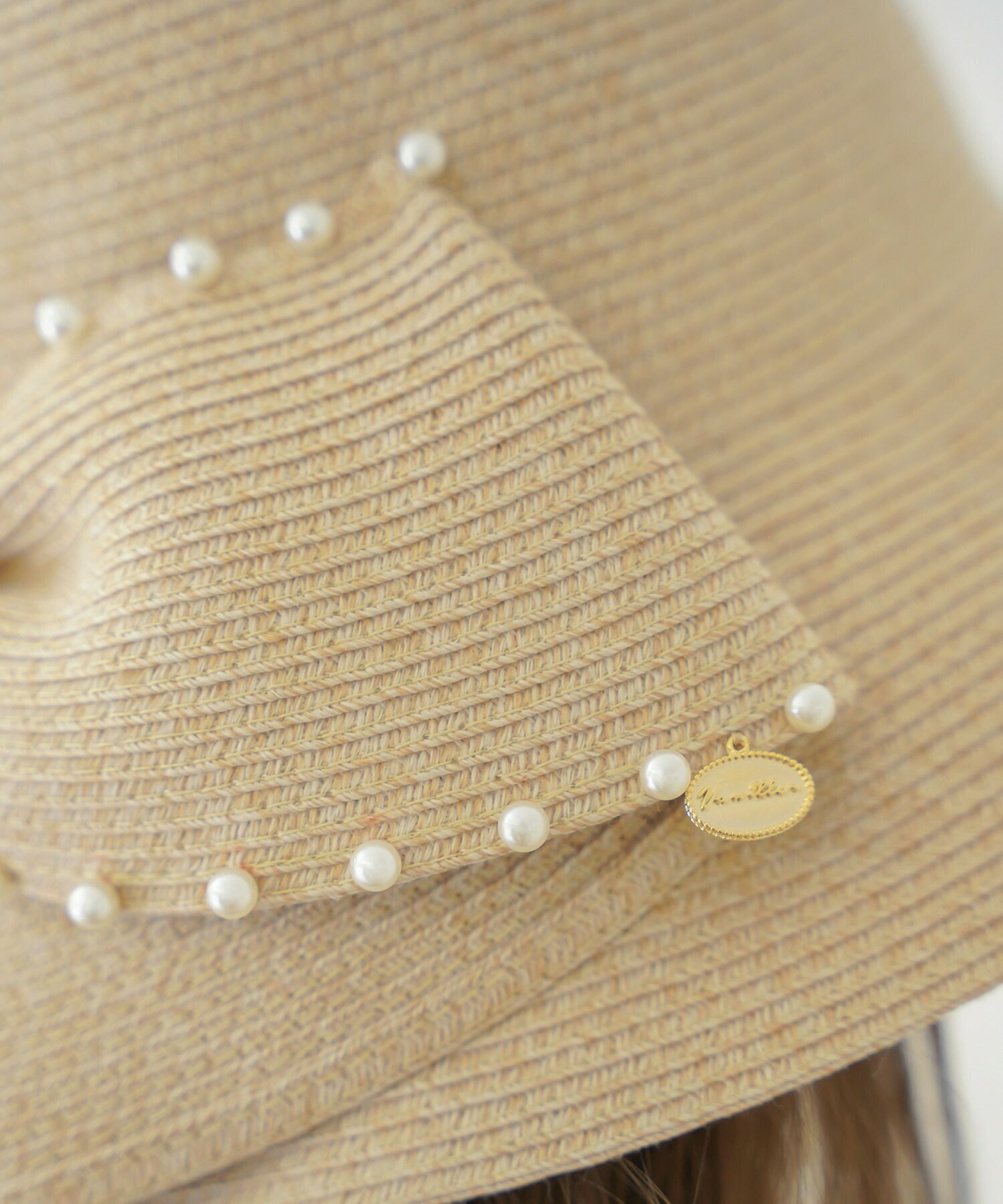 レディース/2025数量限定/帽子/ハット/ストローハット/麦わら/夏/日差し/日除け/軽い/爽やか/手洗い/リボン/パール/ローポニーテール/コンパクト/折り畳みOK/ベージュ/モカ/かわいい/上品/エレガント/フェミニン