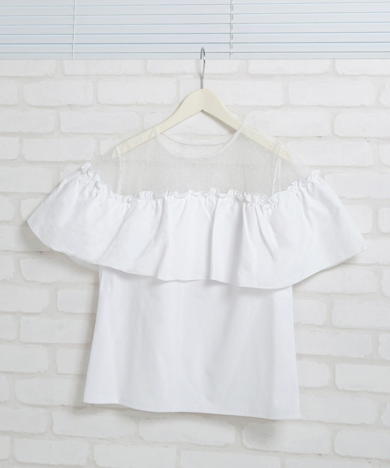 トップス レディース 半袖 夏 大人 かわいい きれいめ チュールレース ラッフルフリル 白黒 上品 ジョイントスペース