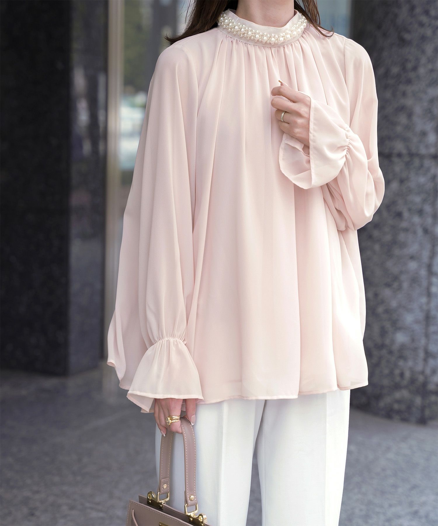 レディース ブラウス パール ビジュー 洗える きれいめ アイボリー/ピンクベージュ/ブラック キャンディースリーブ