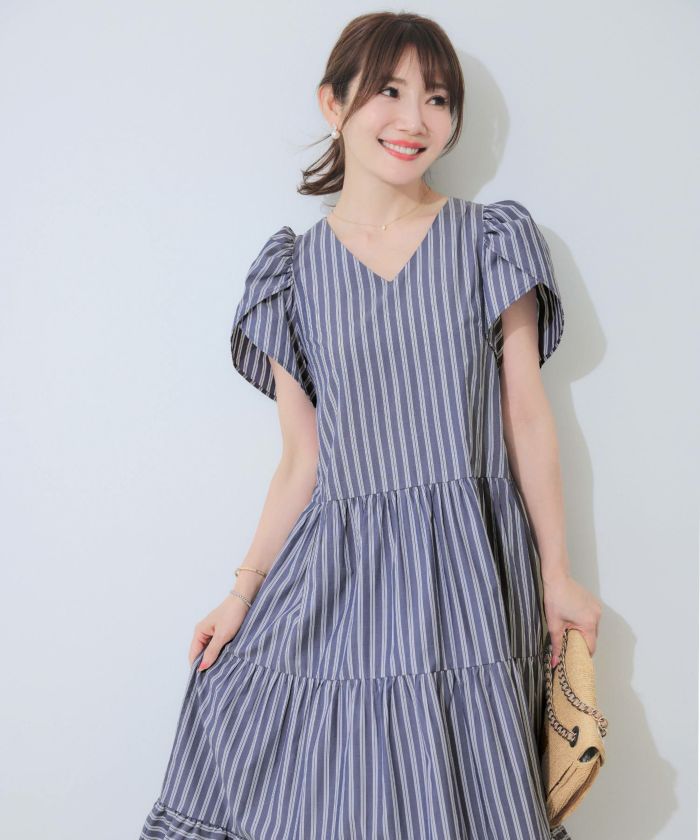 手洗い可Vネック袖山ギャザーフレアおしゃれフェミニンナチュラル上品大人可愛いきれいめ体型カバー夏ジョイントスペース