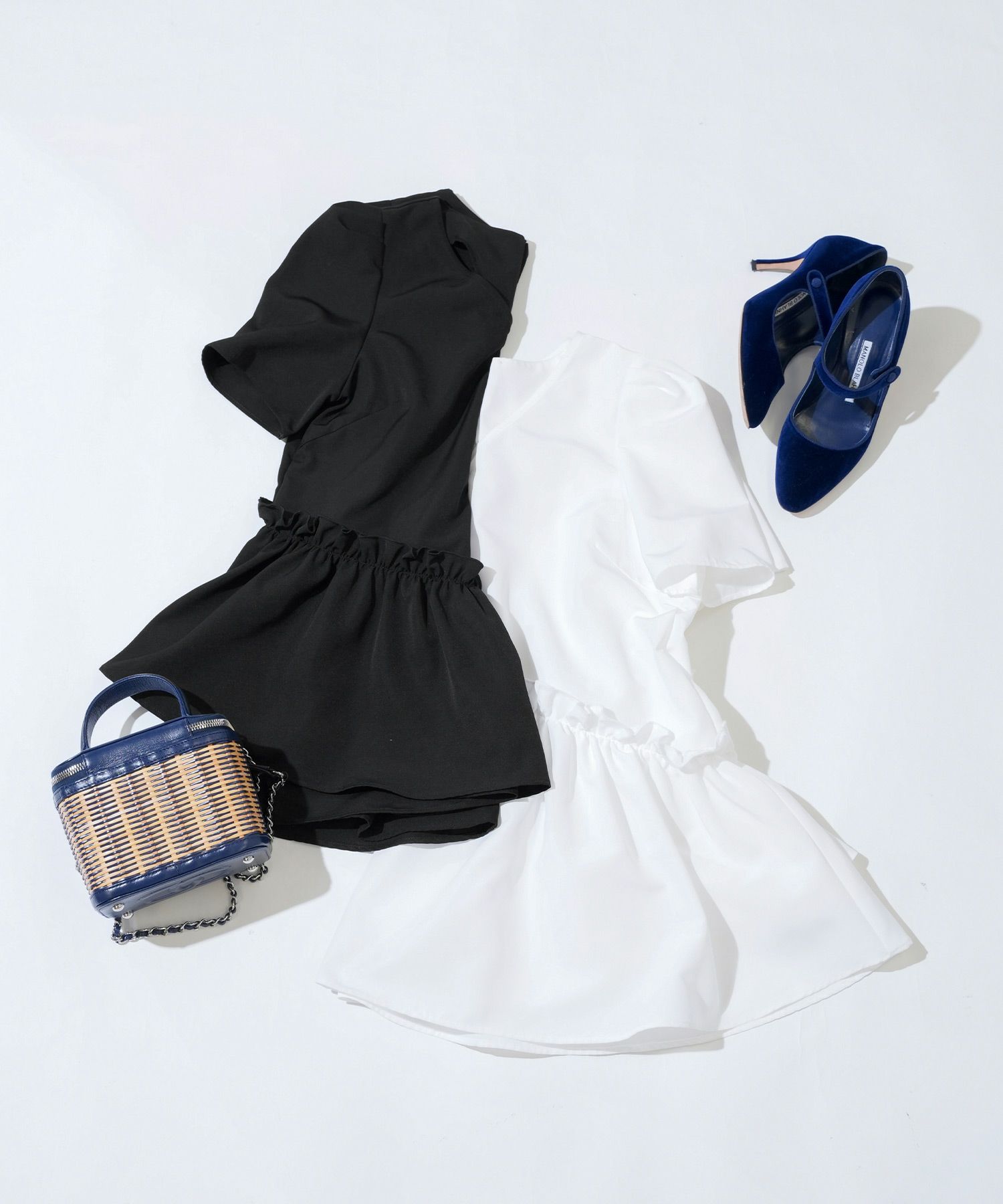 手洗い可Vネック上品きれいめエレガントフォーマルオフィスカジュアルフレアフリル体型カバーフェミニンジョイントスペース