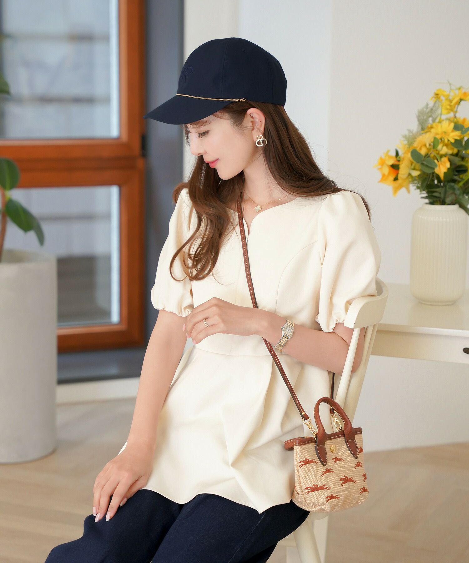 レディース/帽子/小物/キャップ/つば/調整/刺繍/リボン/ロゴ/チェーン/手洗い/洗濯/カジュアル/エレガント/フェミニン/上品/大人/アイボリー/ネイビー