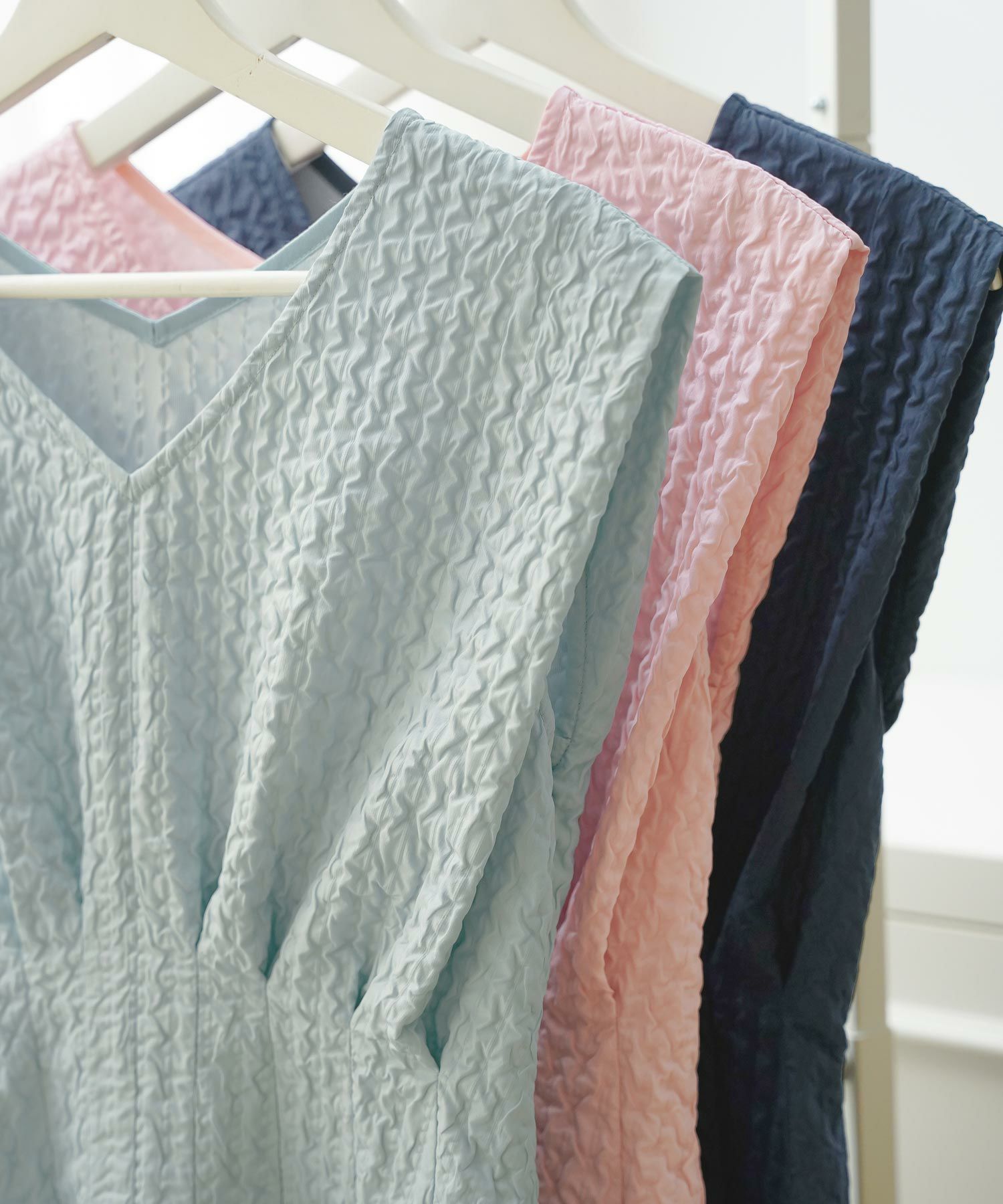 ワンピースレディース春夏秋ピンクロングマキシノースリーブ上品かわいいきれいめオフィスフィット&フレアジョイントスペース