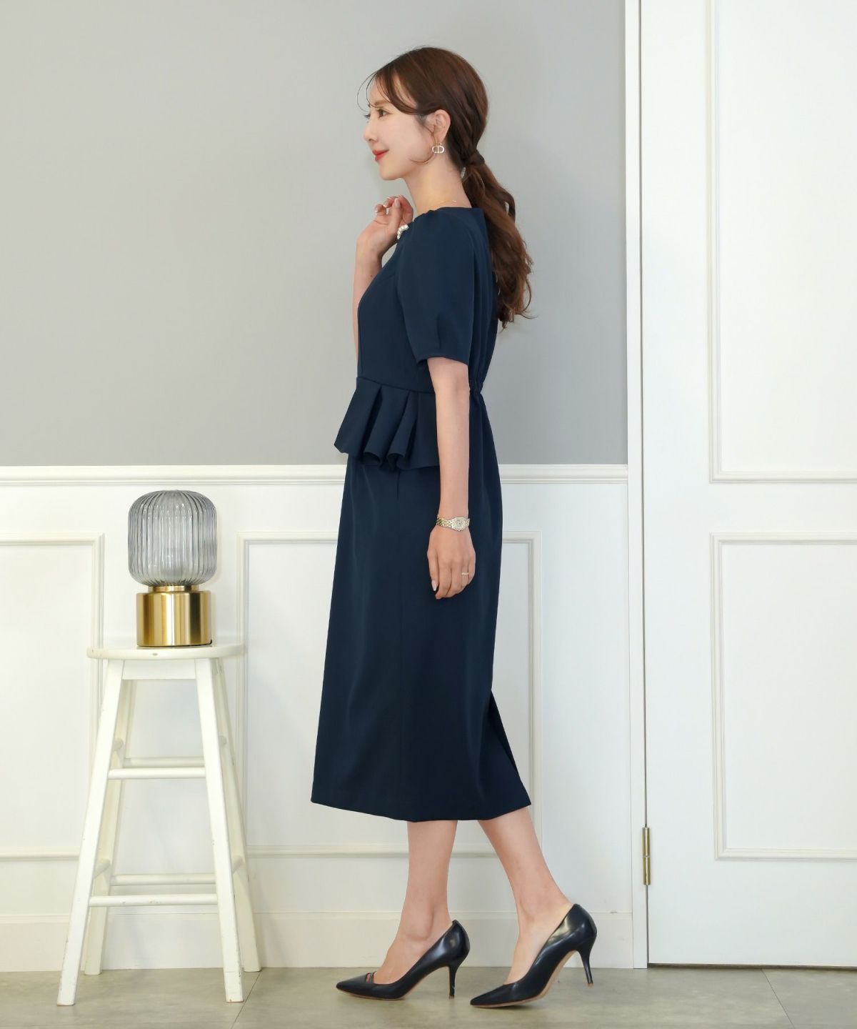 レディース/ワンピース/タイト/ペプラム/フロントファスナー/ハートネック/半袖/タック/スリット/シルエット/入卒園/授業参観/お宮参り/オケージョン/キレイ/綺麗/夏/春/体型カバー/ペプラム/ウエストゴム/上品/エレガント/フェミニン/20代/30代/40代/ママ/母/