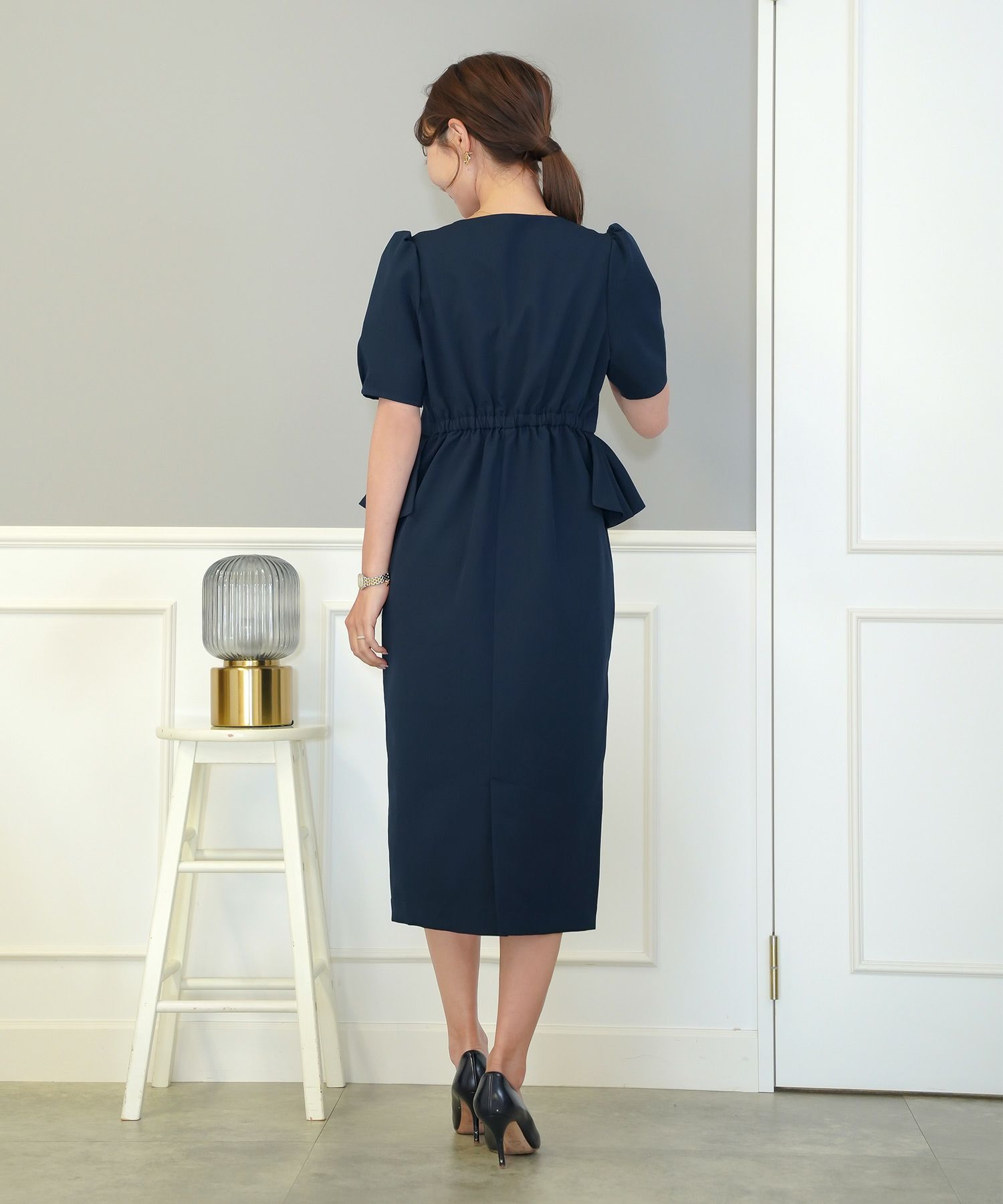 レディース/ワンピース/タイト/ペプラム/フロントファスナー/ハートネック/半袖/タック/スリット/シルエット/入卒園/授業参観/お宮参り/オケージョン/キレイ/綺麗/夏/春/体型カバー/ペプラム/ウエストゴム/上品/エレガント/フェミニン/20代/30代/40代/ママ/母/