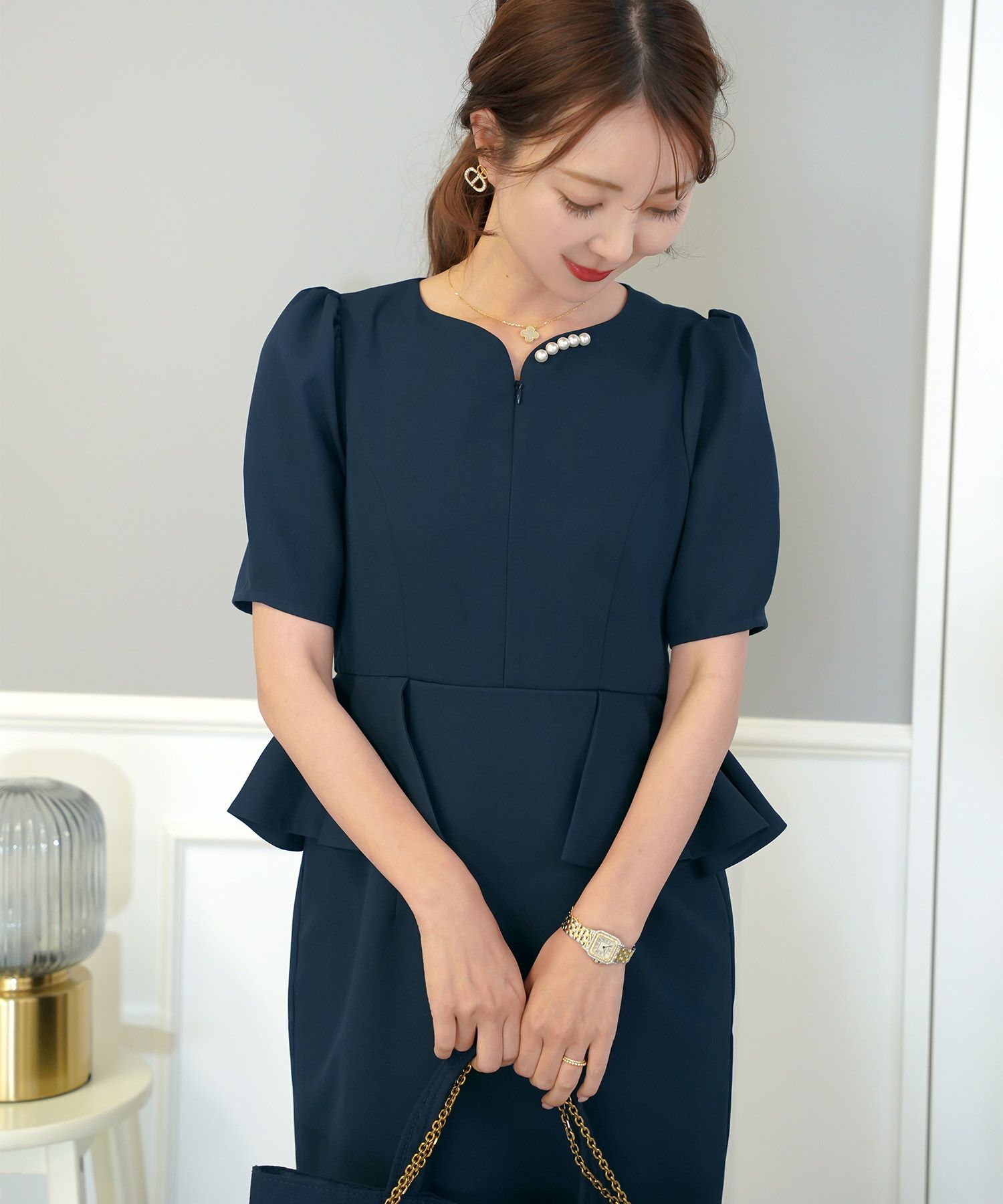 レディース/ワンピース/タイト/ペプラム/フロントファスナー/ハートネック/半袖/タック/スリット/シルエット/入卒園/授業参観/お宮参り/オケージョン/キレイ/綺麗/夏/春/体型カバー/ペプラム/ウエストゴム/上品/エレガント/フェミニン/20代/30代/40代/ママ/母/