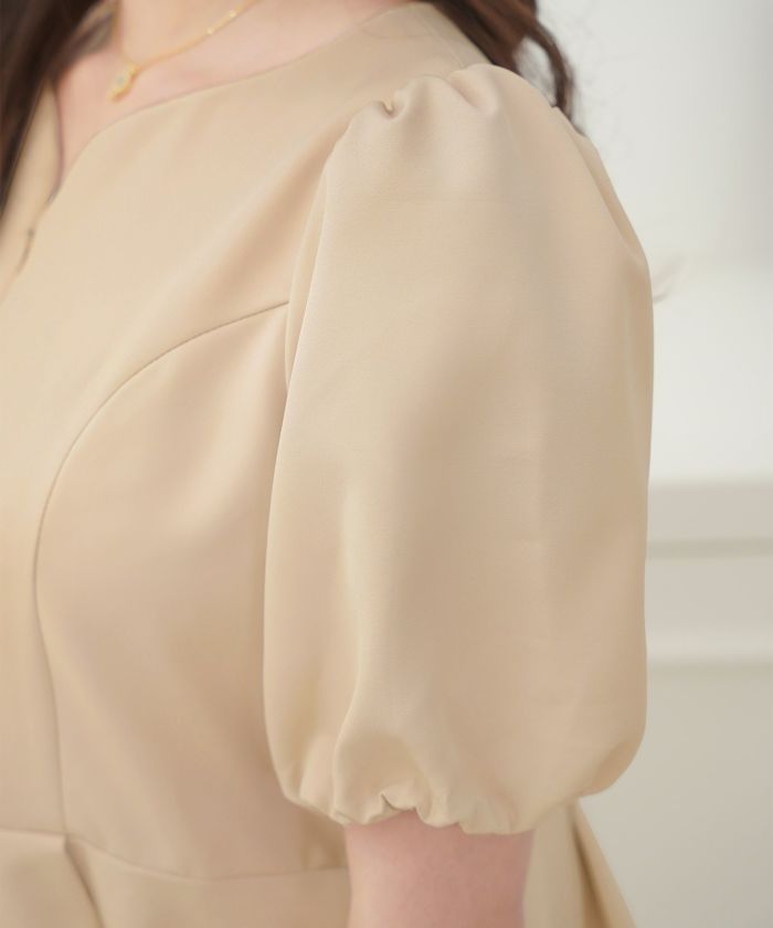 レディース/トップス/ブラウス/フロントファスナー/ハートネック/半袖/袖ゴム/ペプラムシルエット/パネルライン/体型カバー/袖口ゴム/授乳/ママ/フレアシルエット/イエロー/バターイエロー/ピンクベージュ/ブラック/上品/エレガント/フェミニン/シンプル/