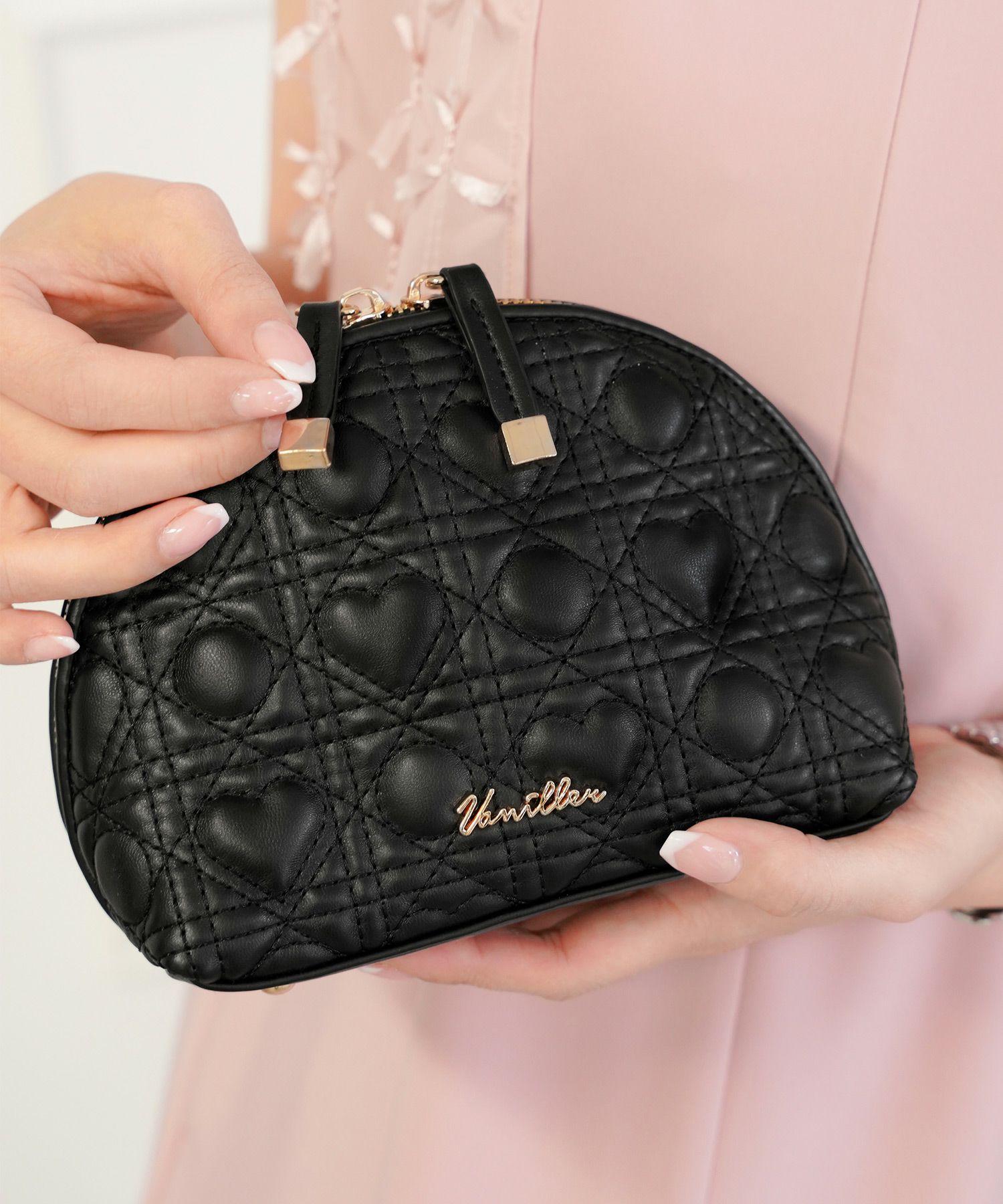 レディース/ポーチ/小物/キルティング/ケース/コスメ/ハート/ハートキルティング/ヒット/人気/ピンク/ストロベリーミルク/ブラック/収納/化粧品/サニタリー/エレガント/フェミニン/可愛い/キュート/上品/シンプル