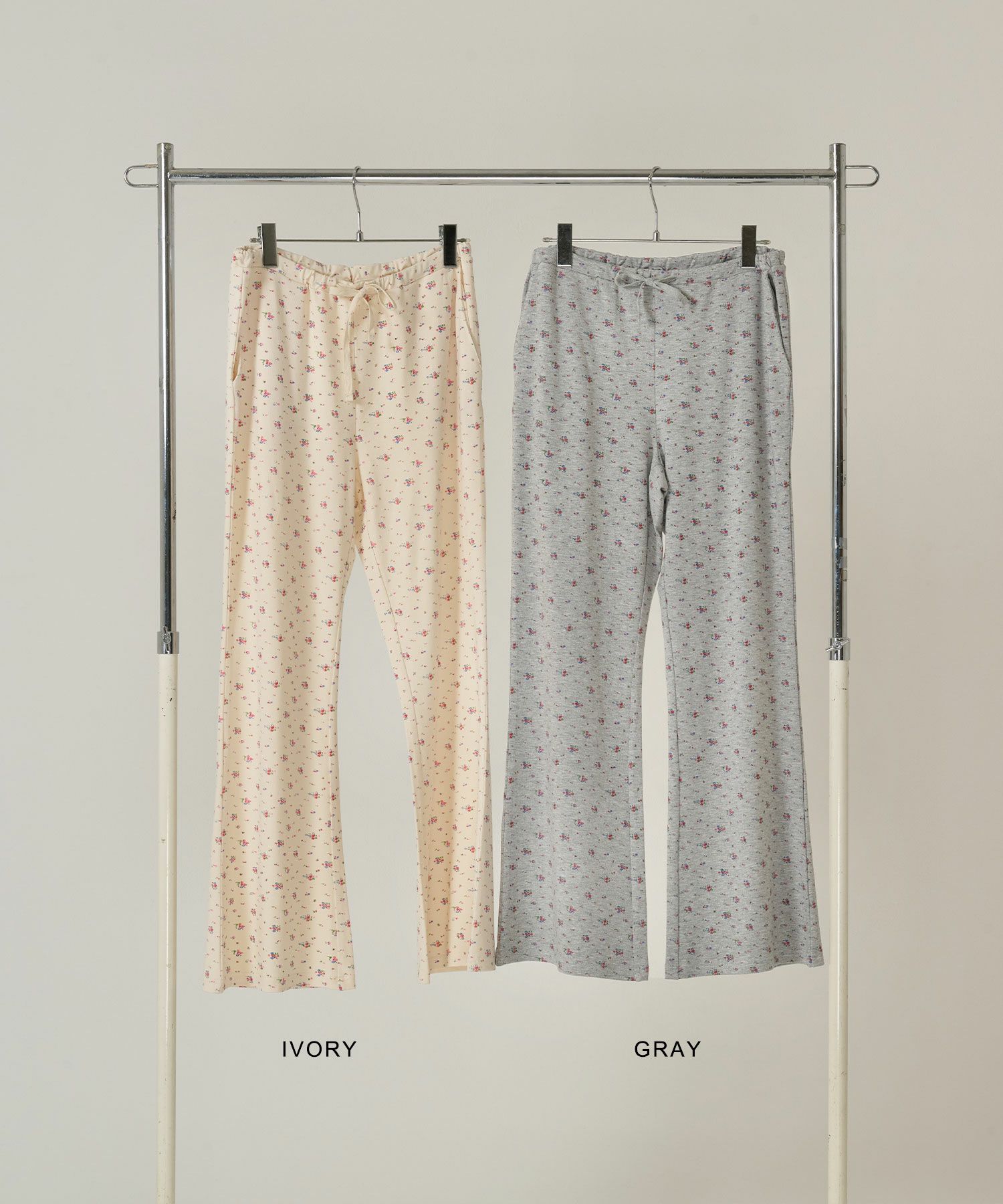 パンツ/フレア/花柄/グレー/アイボリー