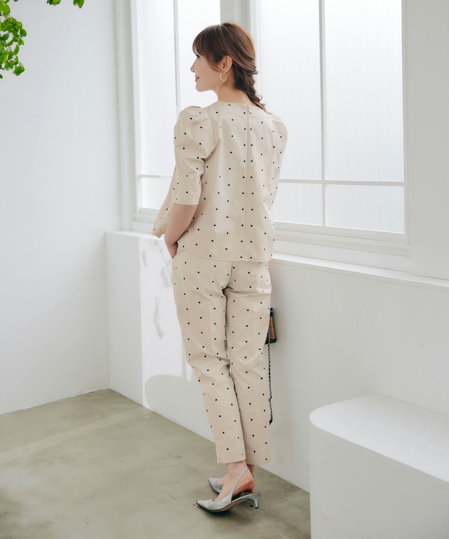 手洗い可セットアップ対応可水玉かわいい上品きれいめ大人カジュアルオフィスフォーマルフェミニン美脚ジョイントスペース