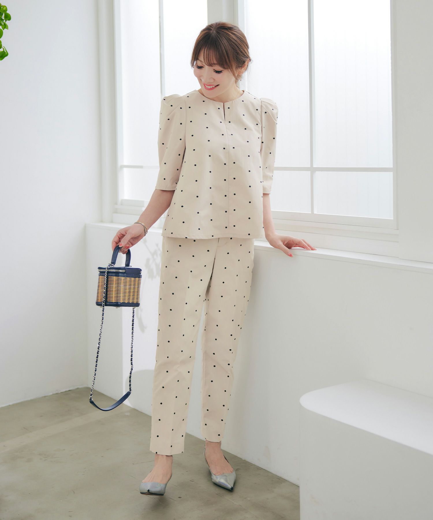 手洗い可セットアップ対応可水玉かわいい上品きれいめ大人カジュアルオフィスフォーマルフェミニン美脚ジョイントスペース