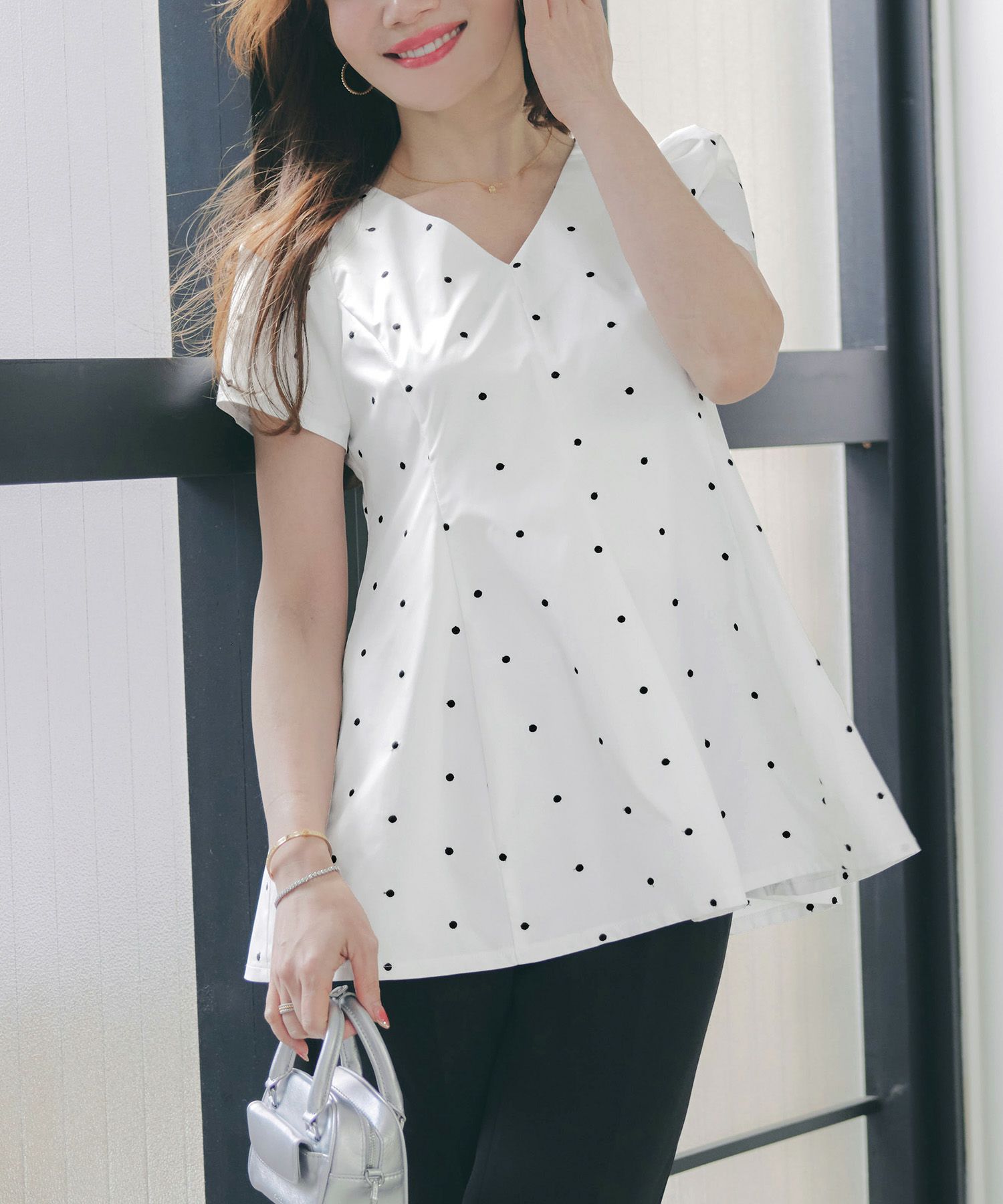 手洗い可 セットアップ対応可 水玉 かわいい 上品 きれいめ 大人カジュアル オフィス フォーマル フェミニン 体型カバー Vネック ジョイントスペース