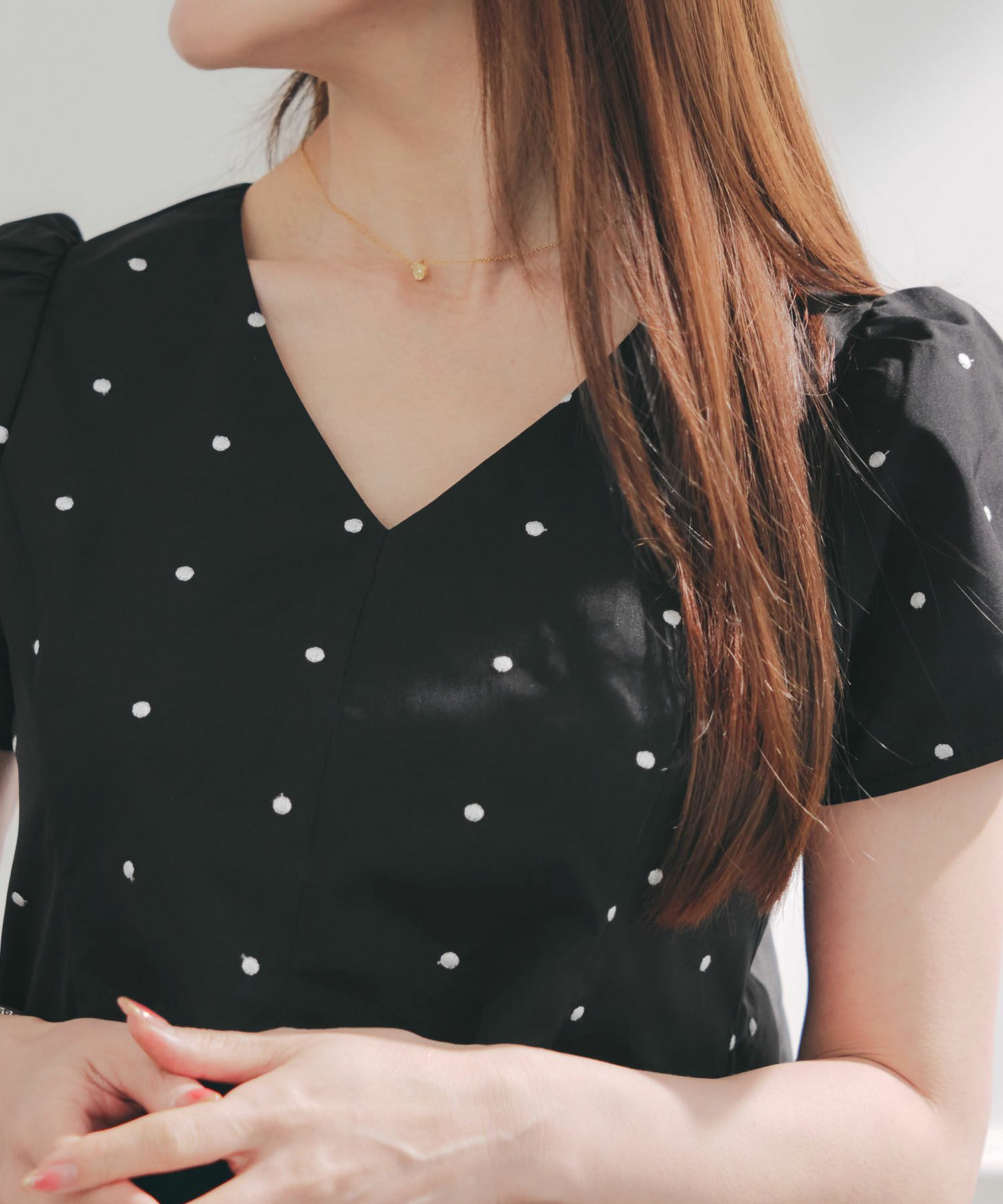 手洗い可 セットアップ対応可 水玉 かわいい 上品 きれいめ 大人カジュアル オフィス フォーマル フェミニン 体型カバー Vネック ジョイントスペース