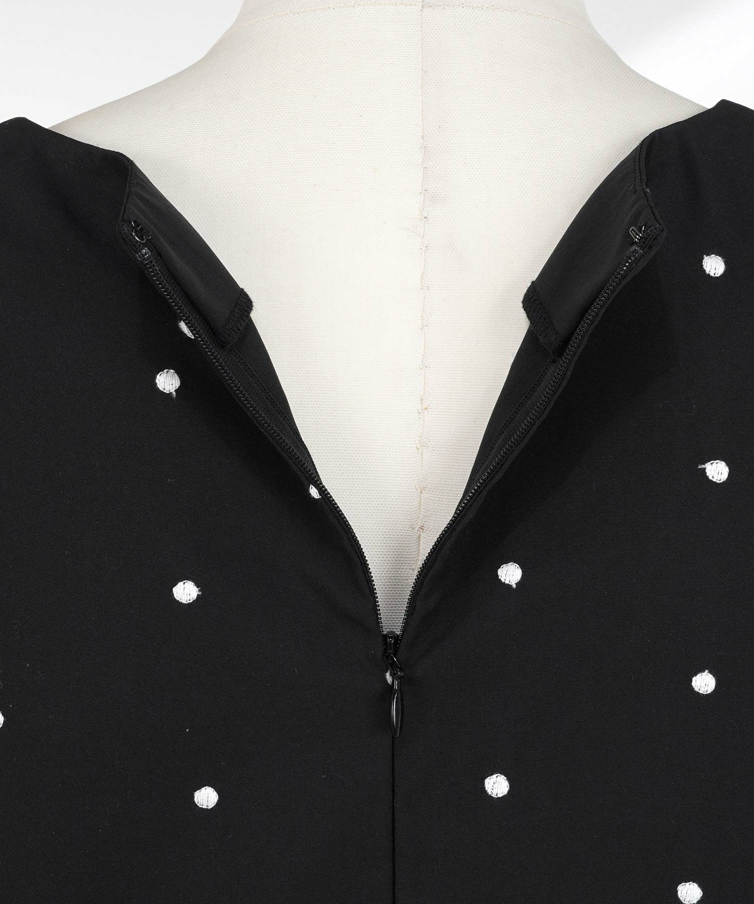 手洗い可 セットアップ対応可 水玉 かわいい 上品 きれいめ 大人カジュアル オフィス フォーマル フェミニン 体型カバー Vネック ジョイントスペース