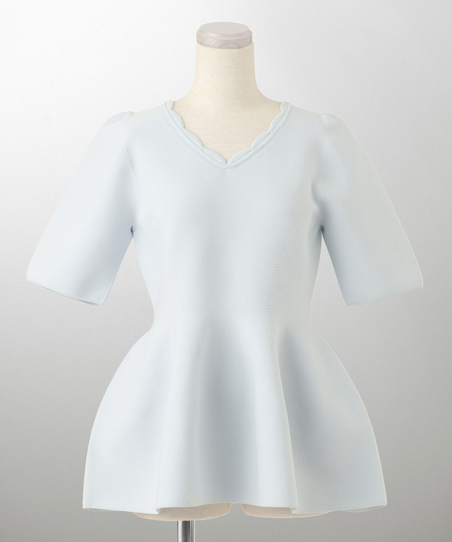 レディース ニットトップス  サマーニット スカラップ 半袖 きれいめ 上品 洗える ホワイト サックス ブラック S M