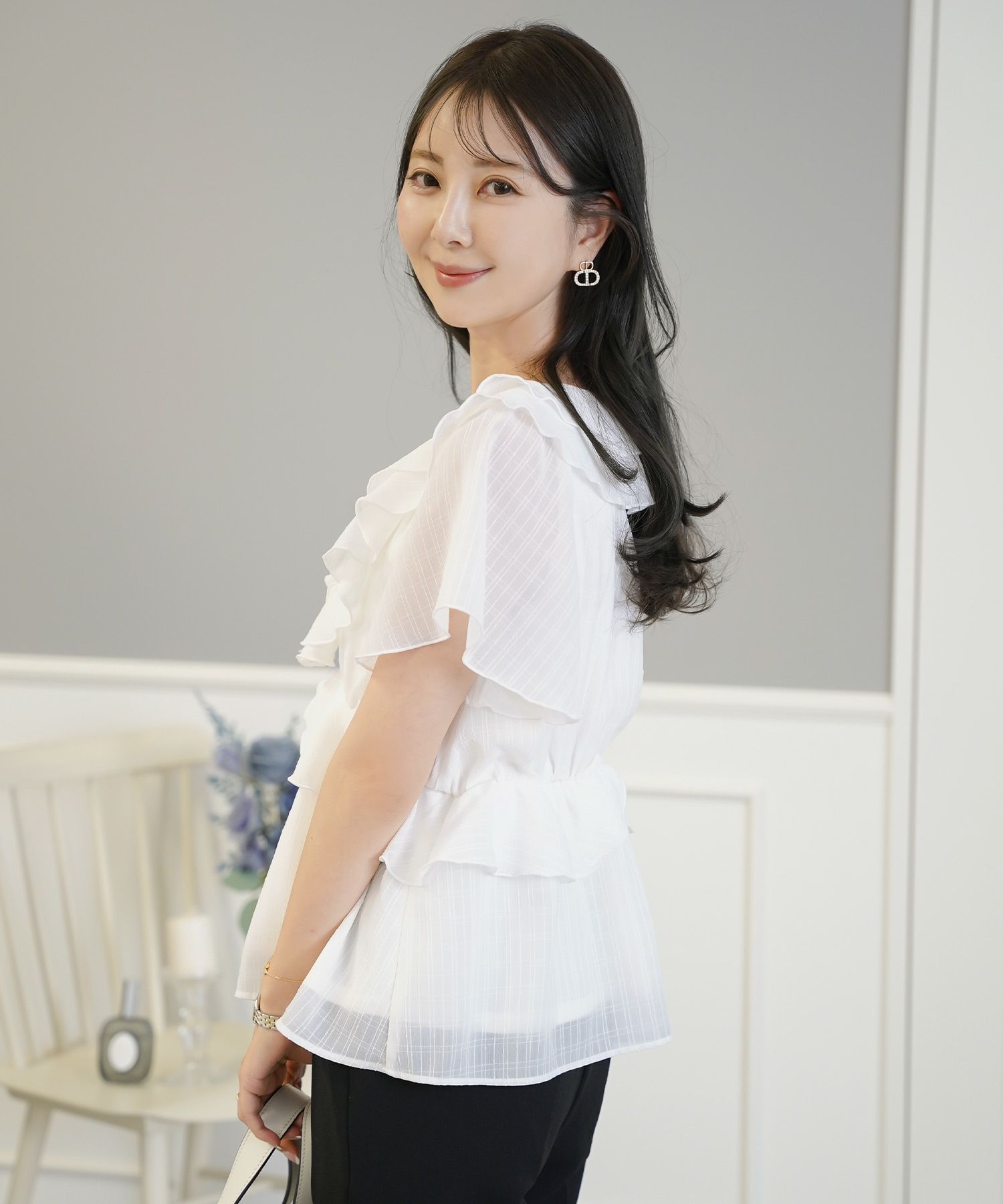 レディース/ブラウス/トップス/ショート丈/コンパクト丈/フリル/ストライプ柄/半シアー/透け感/清涼感/ホワイト/ピンク/ミント/春/夏/旅行/バタフライスリーブ/半袖/ハイウエスト/チェック柄