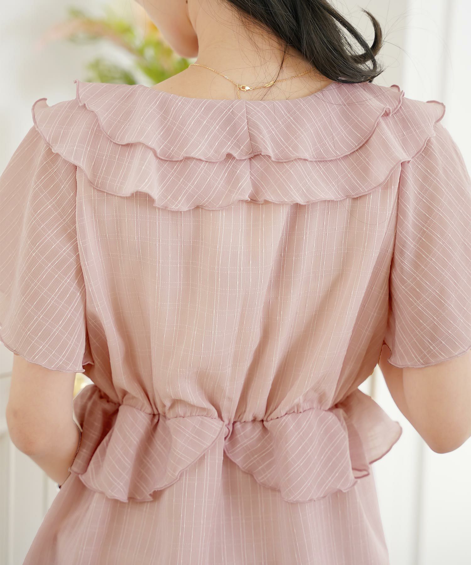 レディース/ブラウス/トップス/ショート丈/コンパクト丈/フリル/ストライプ柄/半シアー/透け感/清涼感/ホワイト/ピンク/ミント/春/夏/旅行/バタフライスリーブ/半袖/ハイウエスト/チェック柄