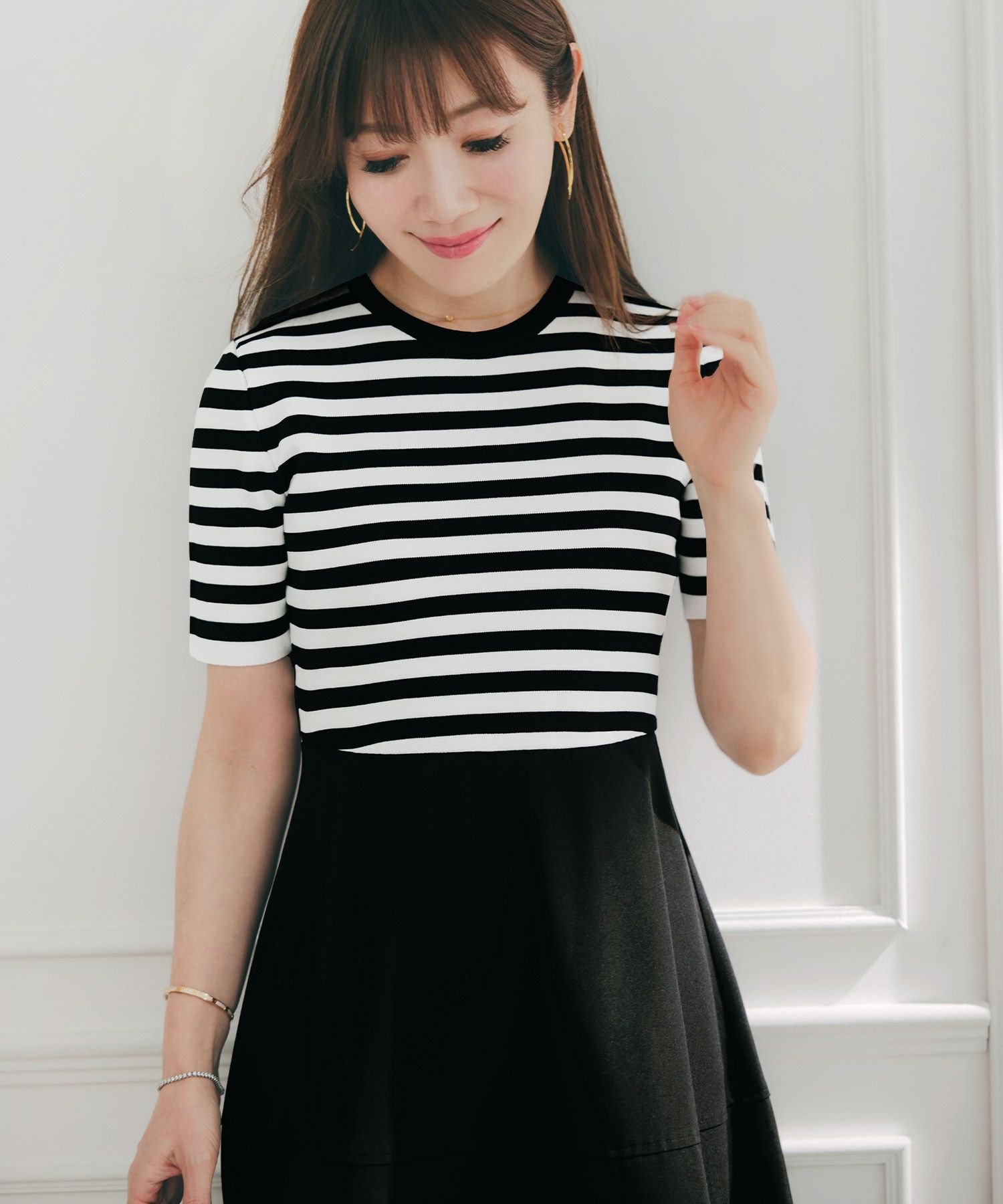 手洗い可上品きれいめボーダー柄大人可愛いオフィスカジュアルフェニミンオフィス白黒ジョイントスペース