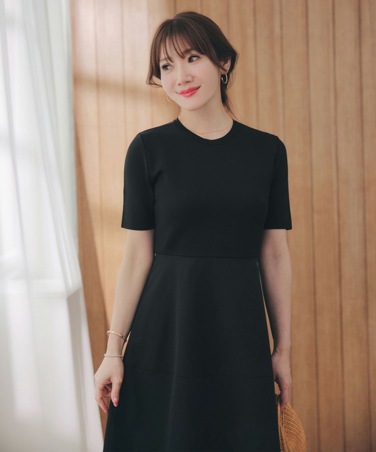 手洗い可上品きれいめボーダー柄大人可愛いオフィスカジュアルフェニミンオフィス白黒ジョイントスペース