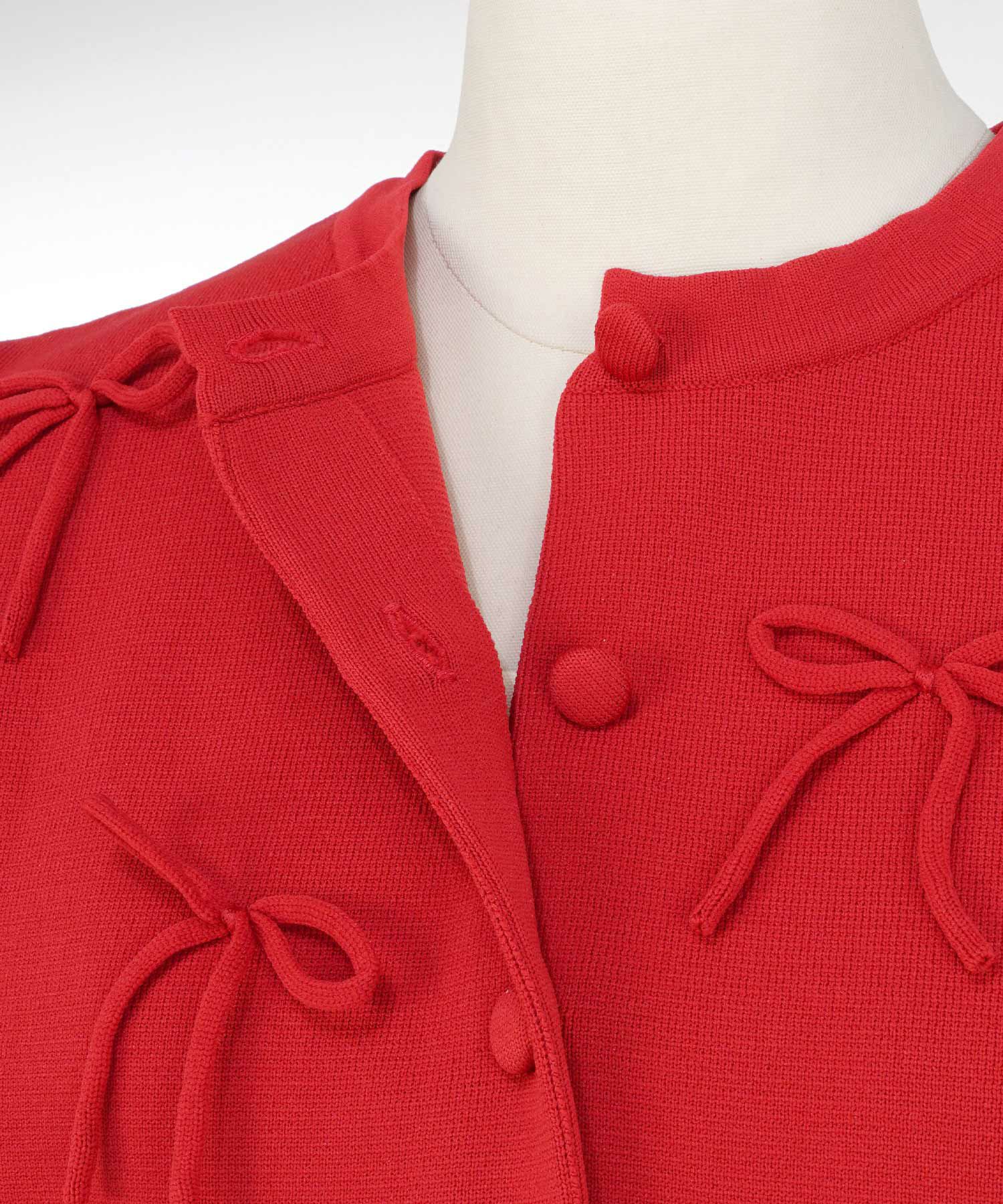 手洗い可ラウンドネック裾リブおしゃれフェミニン上品大人可愛いきれいめ大人カジュアルくるみ釦ジョイントスペース