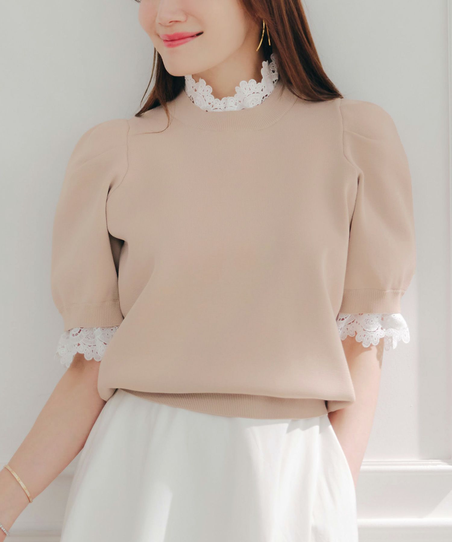 手洗い可ラウンドネック裾リブおしゃれフェミニンオフィス上品大人可愛いきれいめ大人カジュアルジョイントスペース