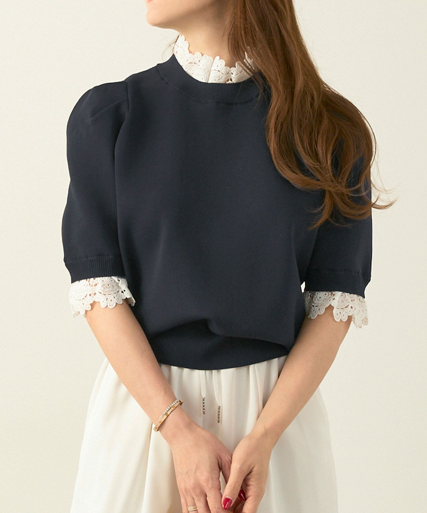 手洗い可ラウンドネック裾リブおしゃれフェミニンオフィス上品大人可愛いきれいめ大人カジュアルジョイントスペース