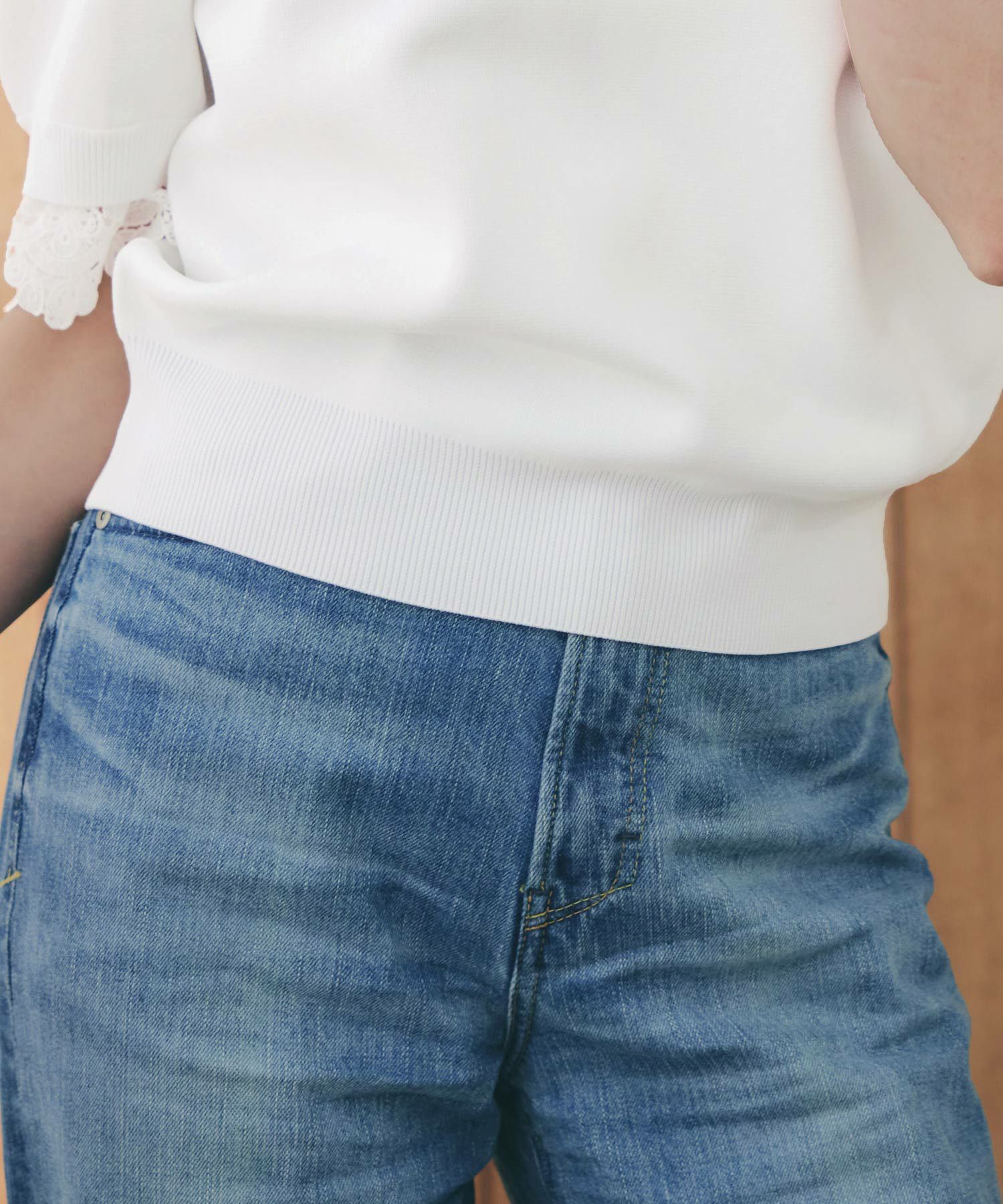 手洗い可ラウンドネック裾リブおしゃれフェミニンオフィス上品大人可愛いきれいめ大人カジュアルジョイントスペース