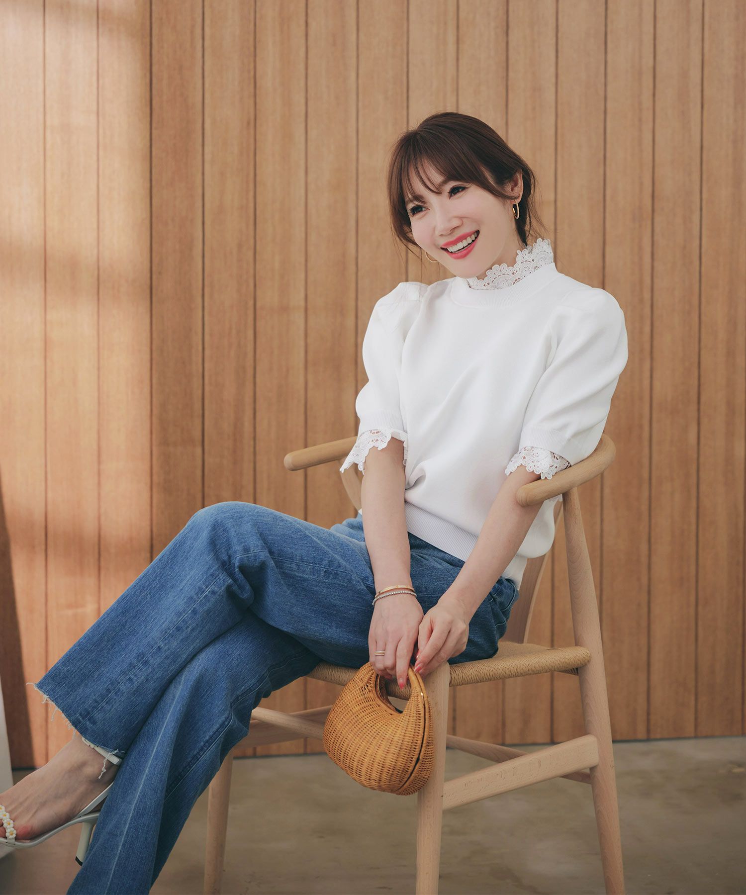 手洗い可ラウンドネック裾リブおしゃれフェミニンオフィス上品大人可愛いきれいめ大人カジュアルジョイントスペース