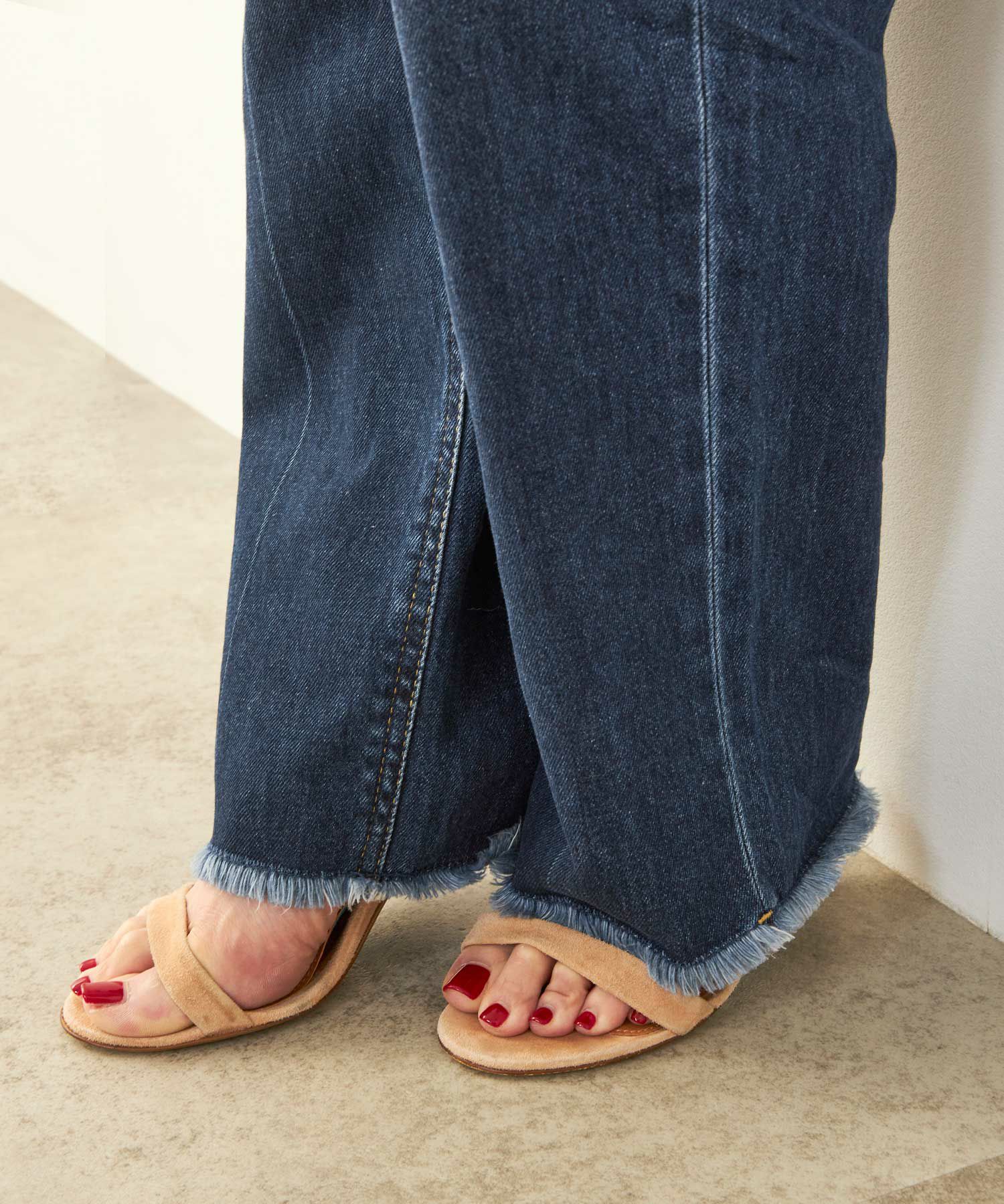 手洗い可かわいい上品きれいめ大人カジュアルセンタープレスフリンジオールシーズンロングシンプル美脚ジョイントスペース