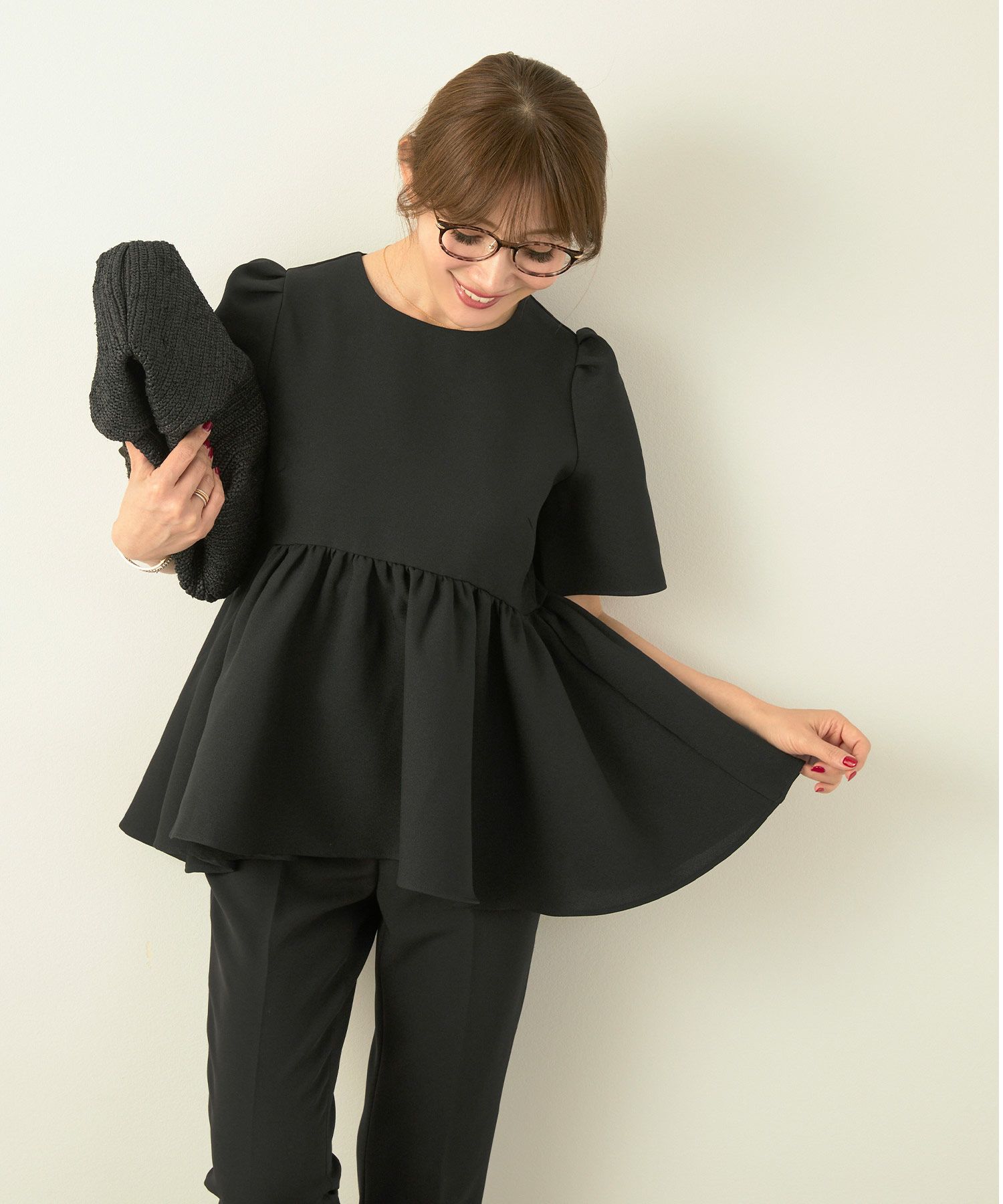 手洗い可かわいい上品きれいめ大人カジュアルオフィスフェミニン体型カバーシンプルラウンドネックジョイントスペース